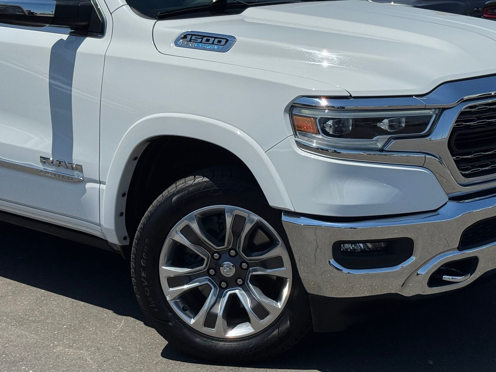 2023 Ram 1500 Limited photo 3