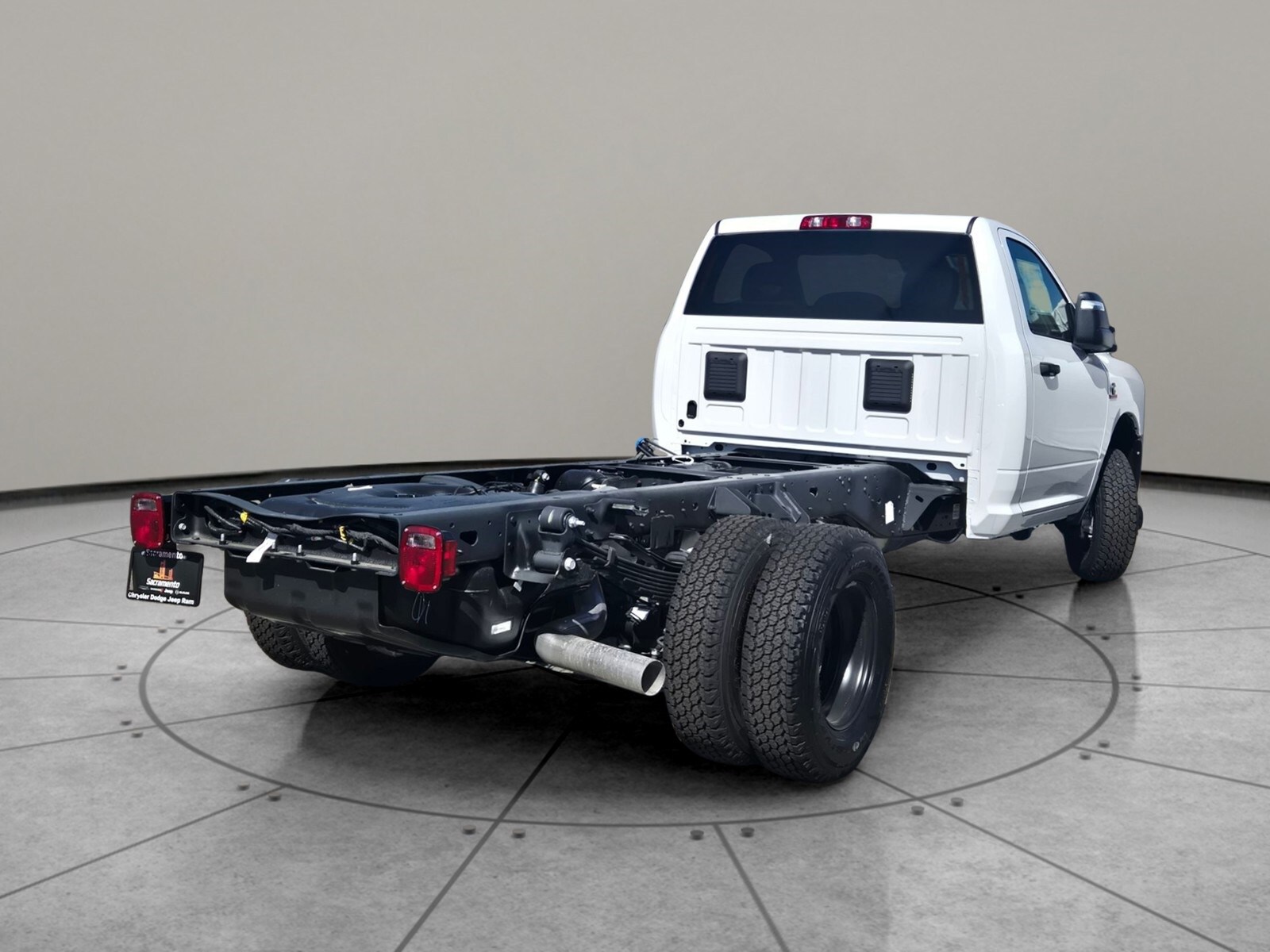 2025 Ram 3500 Tradesman photo 4