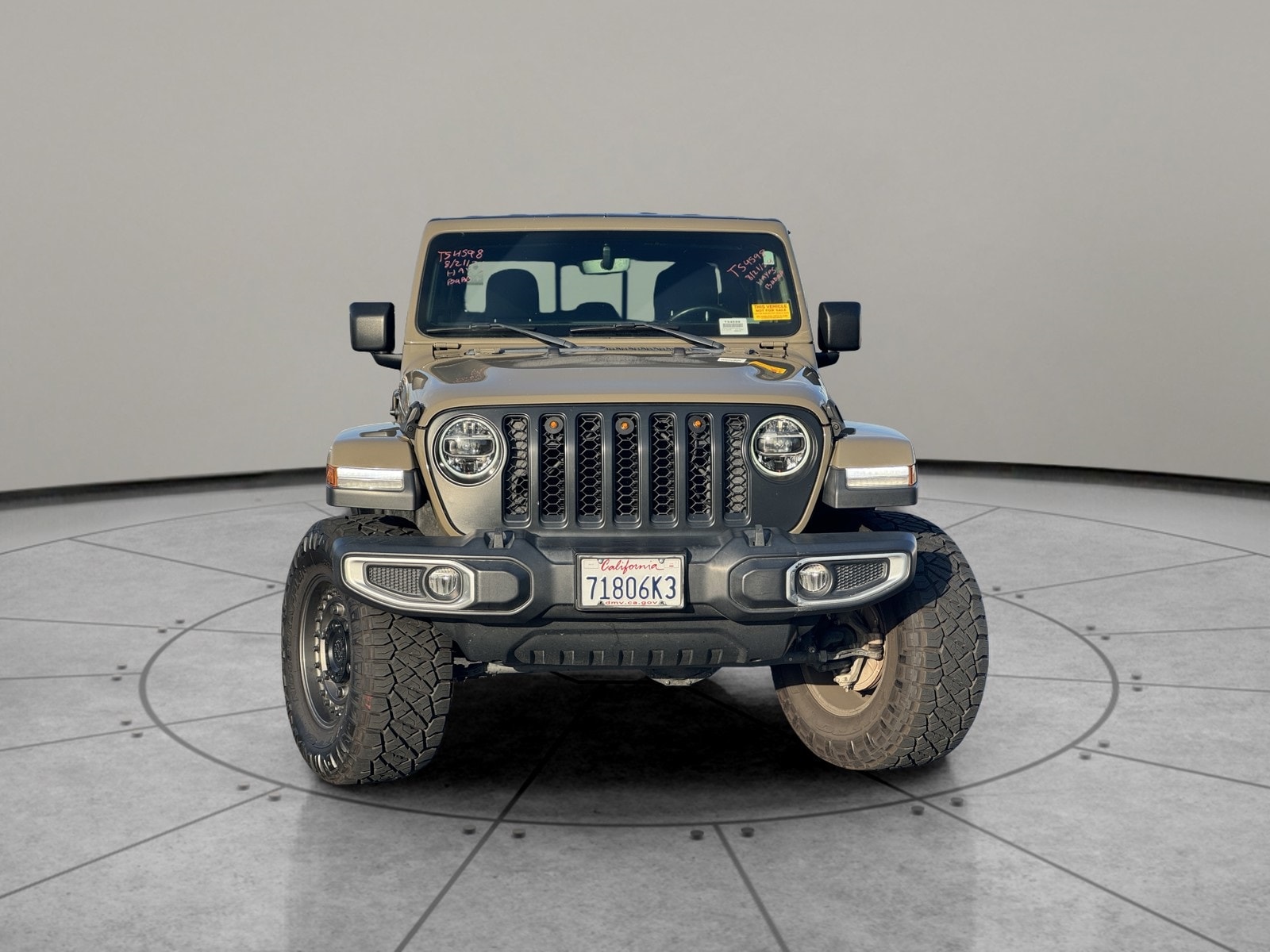 Used 2020 Jeep Gladiator Overland with VIN 1C6HJTFG2LL166181 for sale in Sacramento, CA