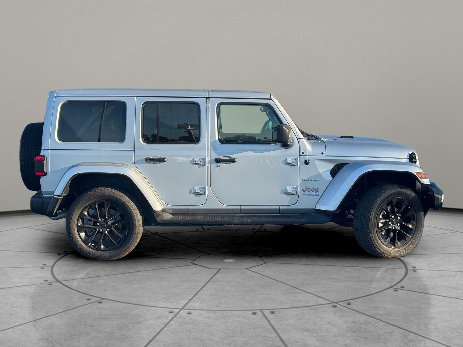 2022 Jeep Wrangler Unlimited Sahara 4xe photo 4