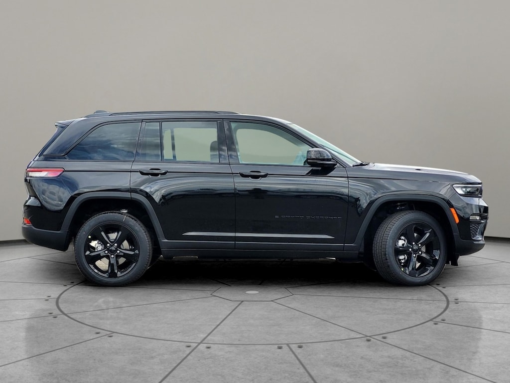 New 2025 Jeep Grand Cherokee LIMITED 4X4 Sport Utility