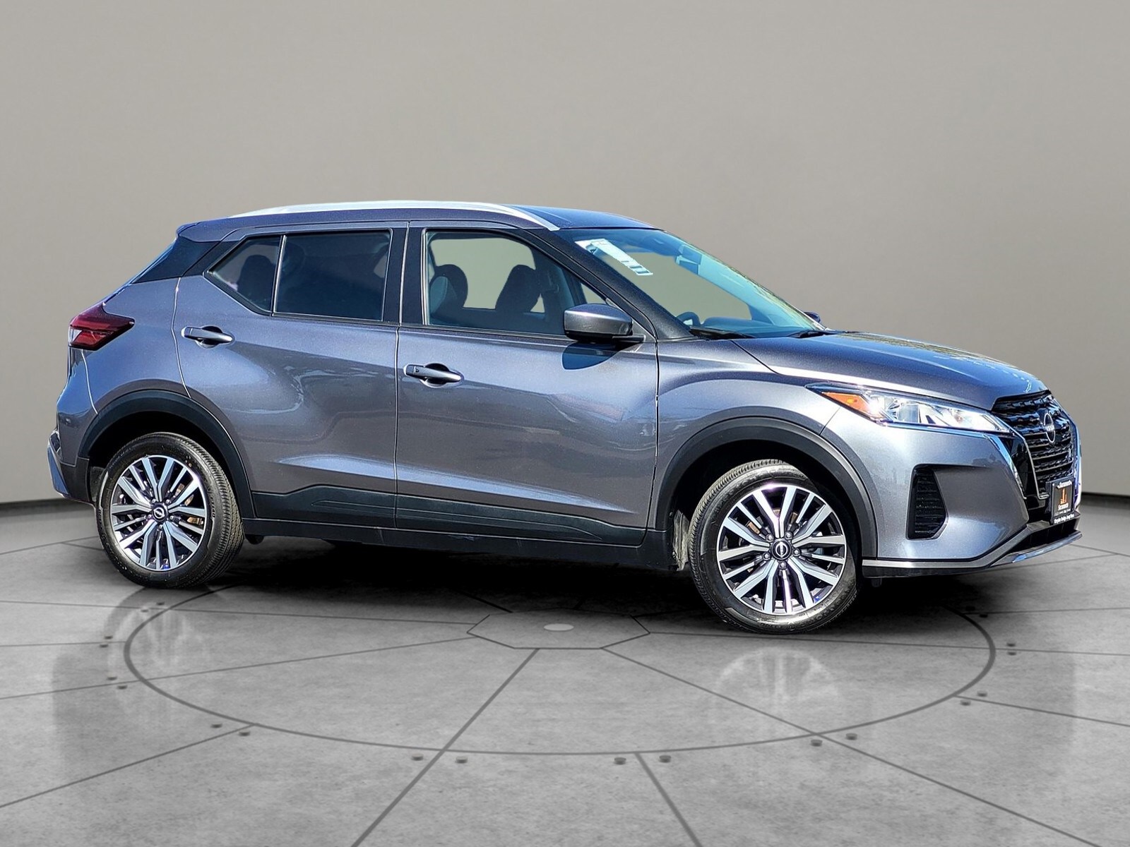 2024 Nissan Kicks SV photo 3