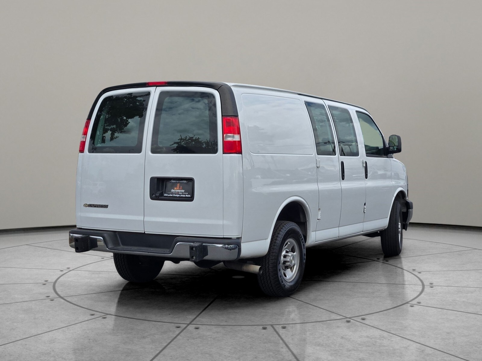 2023 Chevrolet Express 2500 Work Van photo 3