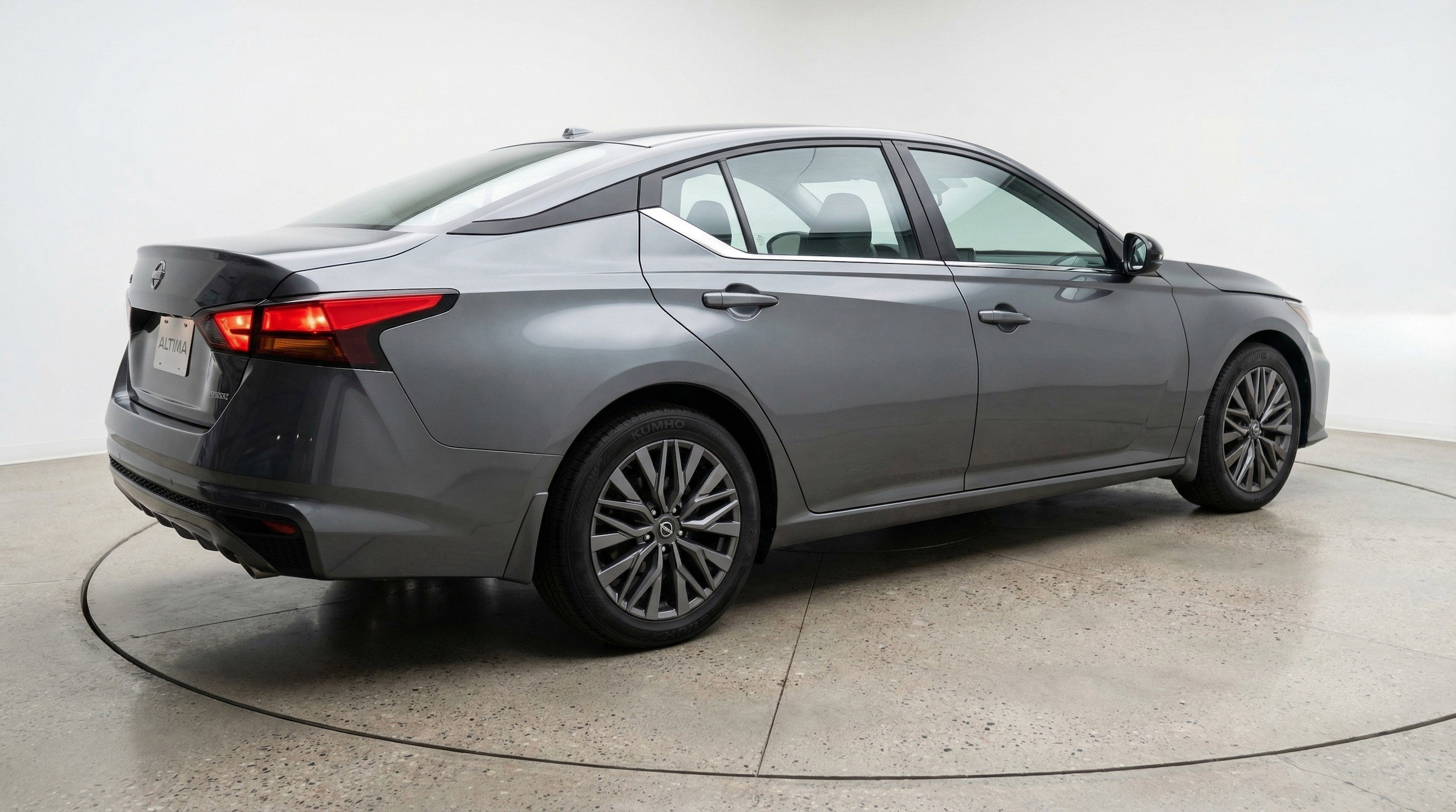 Thumbnail: 2025 Nissan Altima - 9