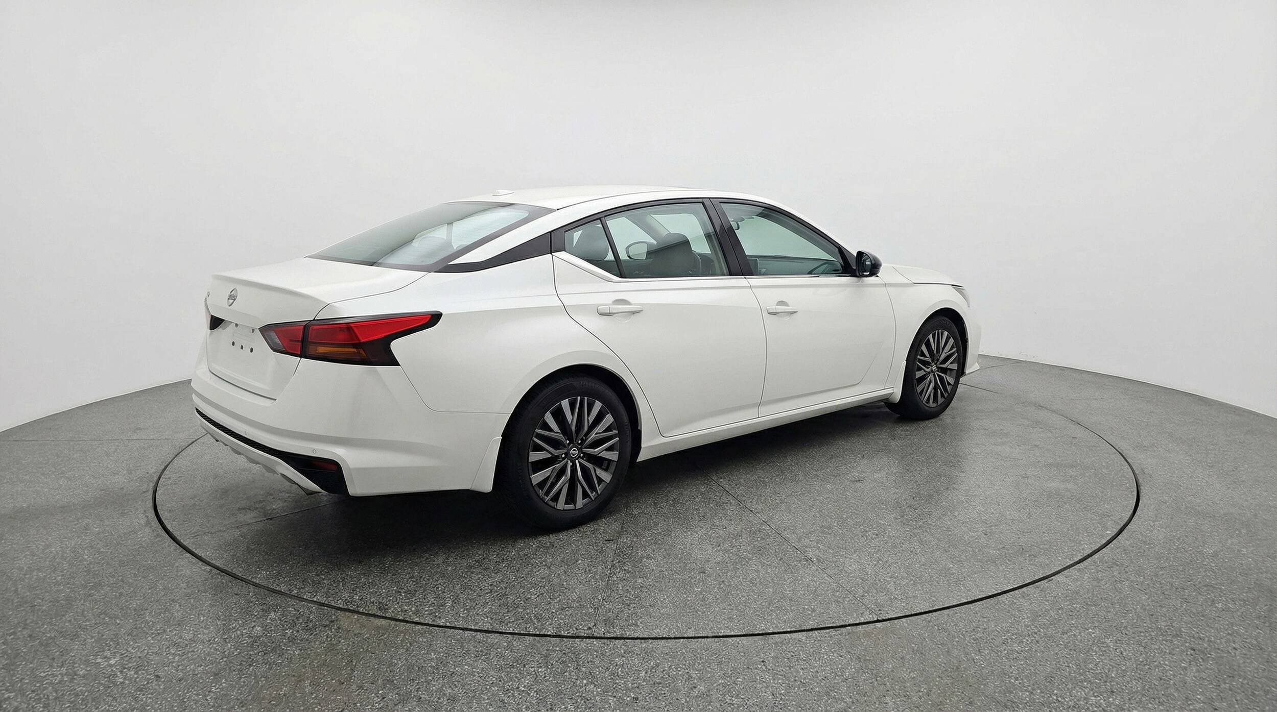 Thumbnail: 2025 Nissan Altima - 9