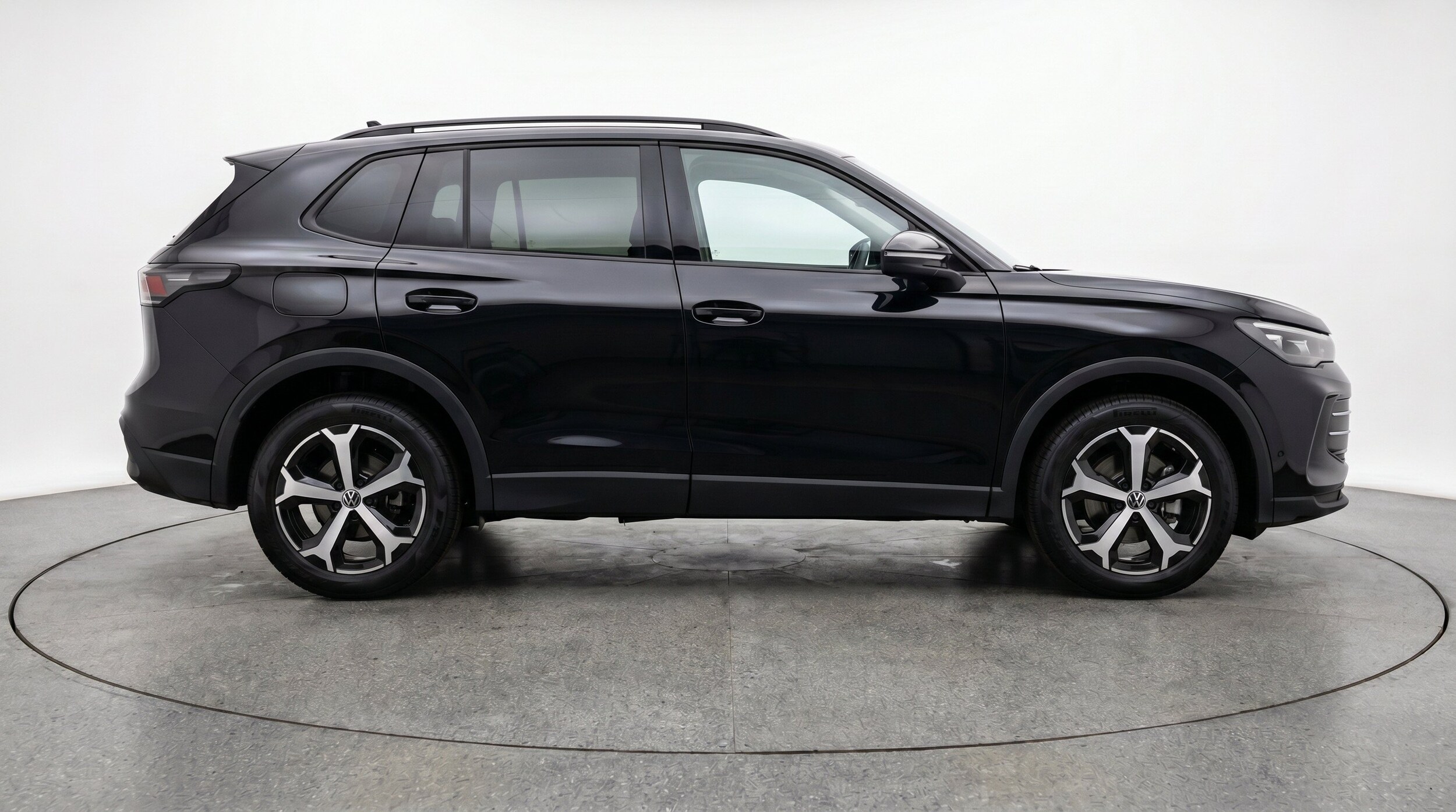 Thumbnail: 2026 Volkswagen Tiguan - 11