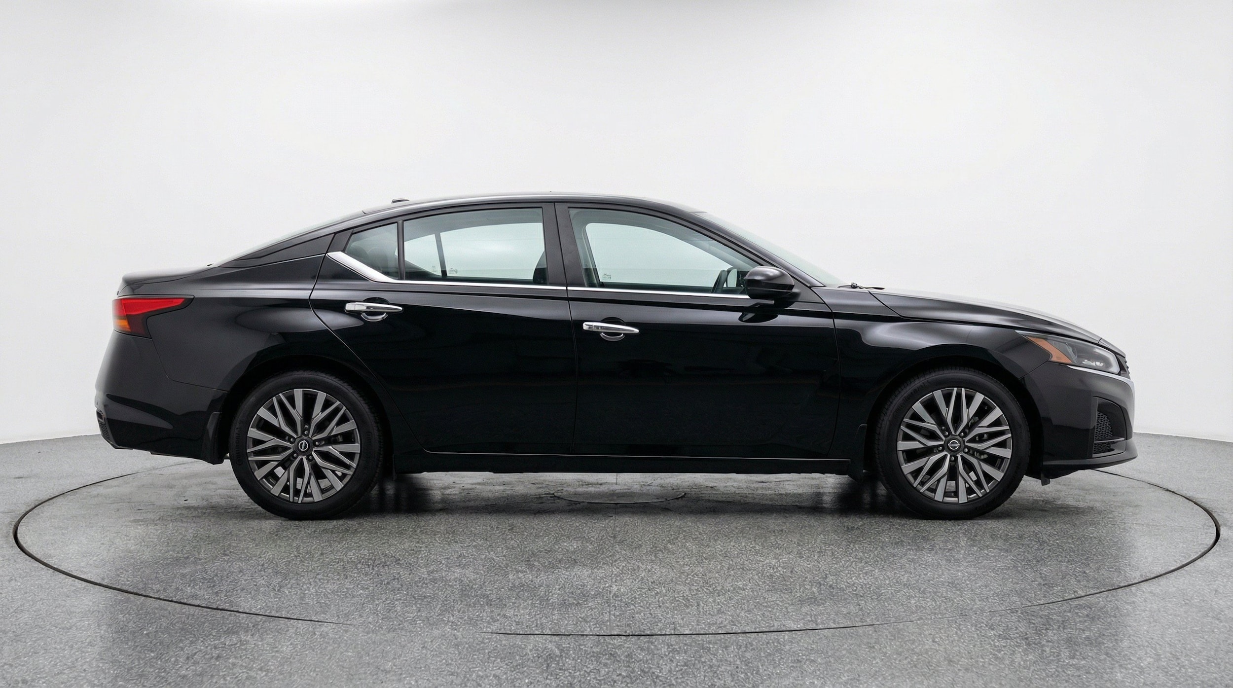 Thumbnail: 2025 Nissan Altima - 11