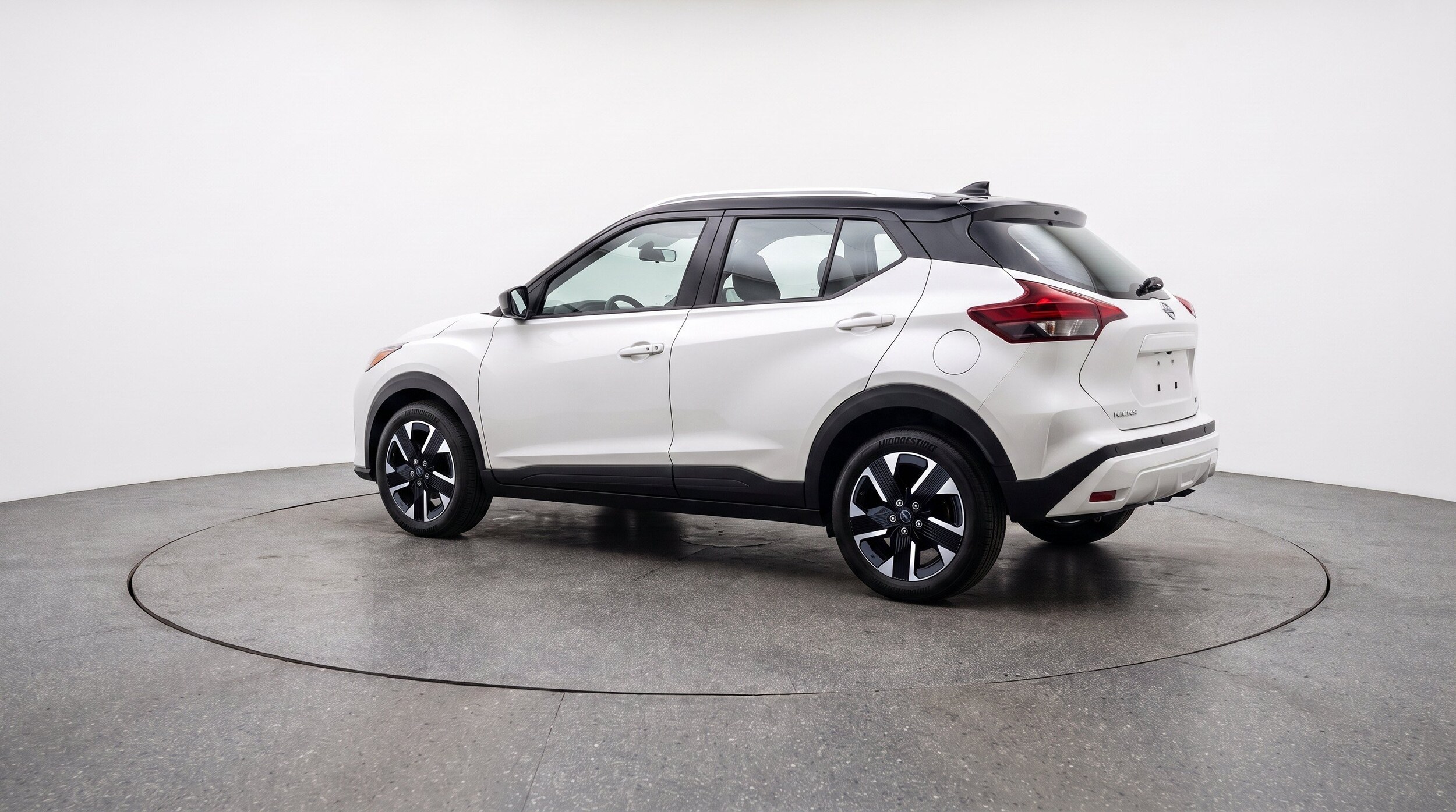 Thumbnail: 2026 Nissan Kicks - 6