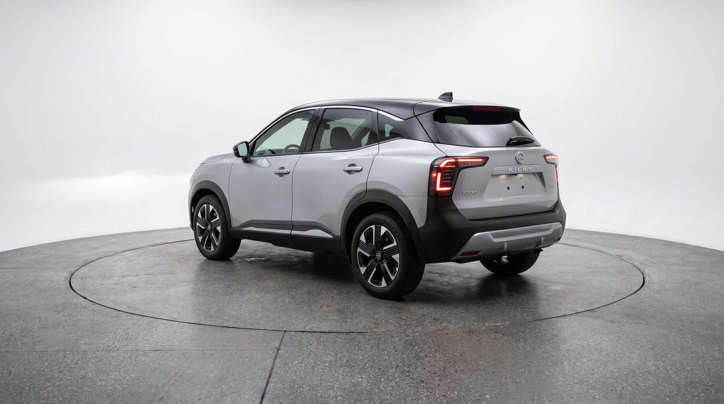Thumbnail: 2026 Nissan Kicks - 6