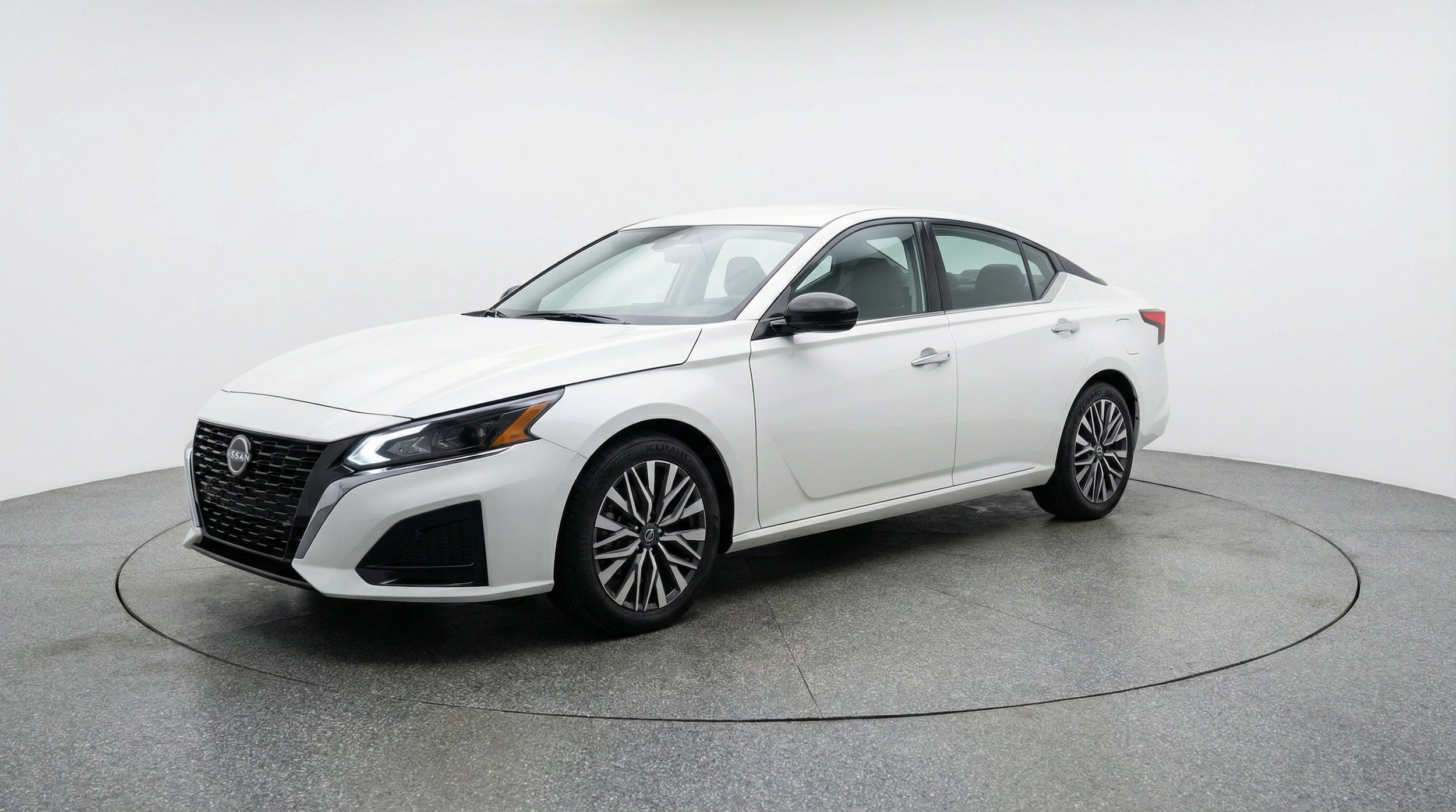 Thumbnail: 2025 Nissan Altima - 3