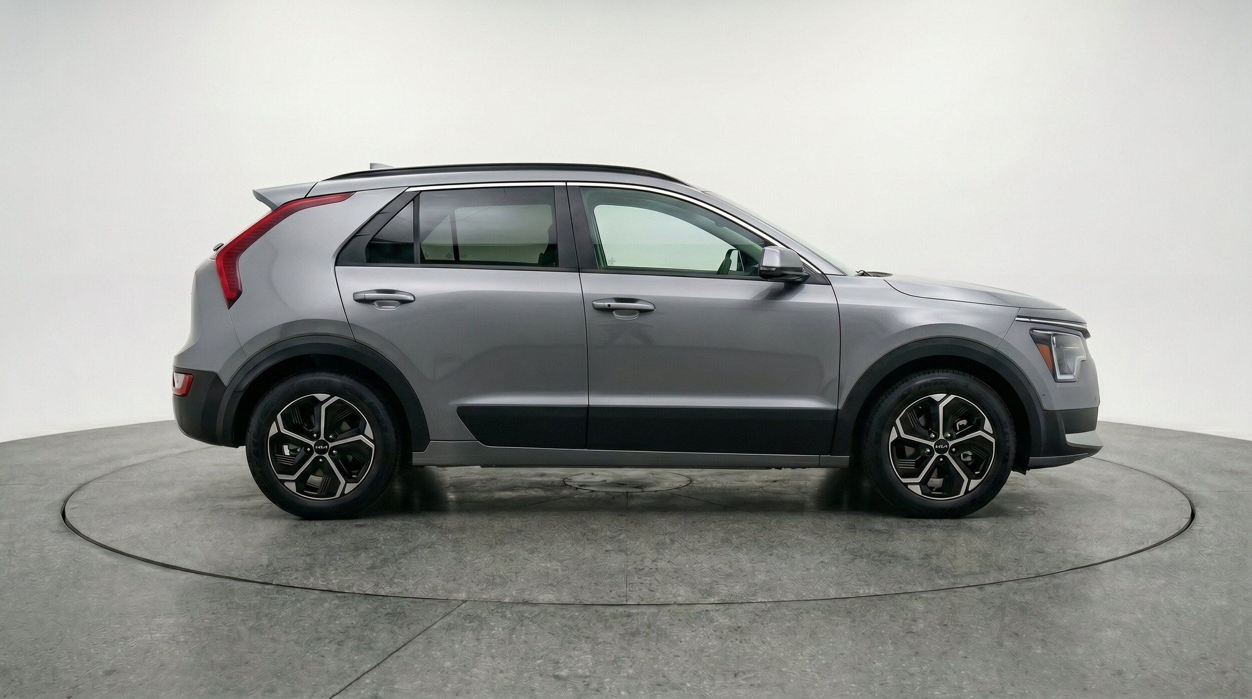 Thumbnail: 2026 Kia Niro - 11