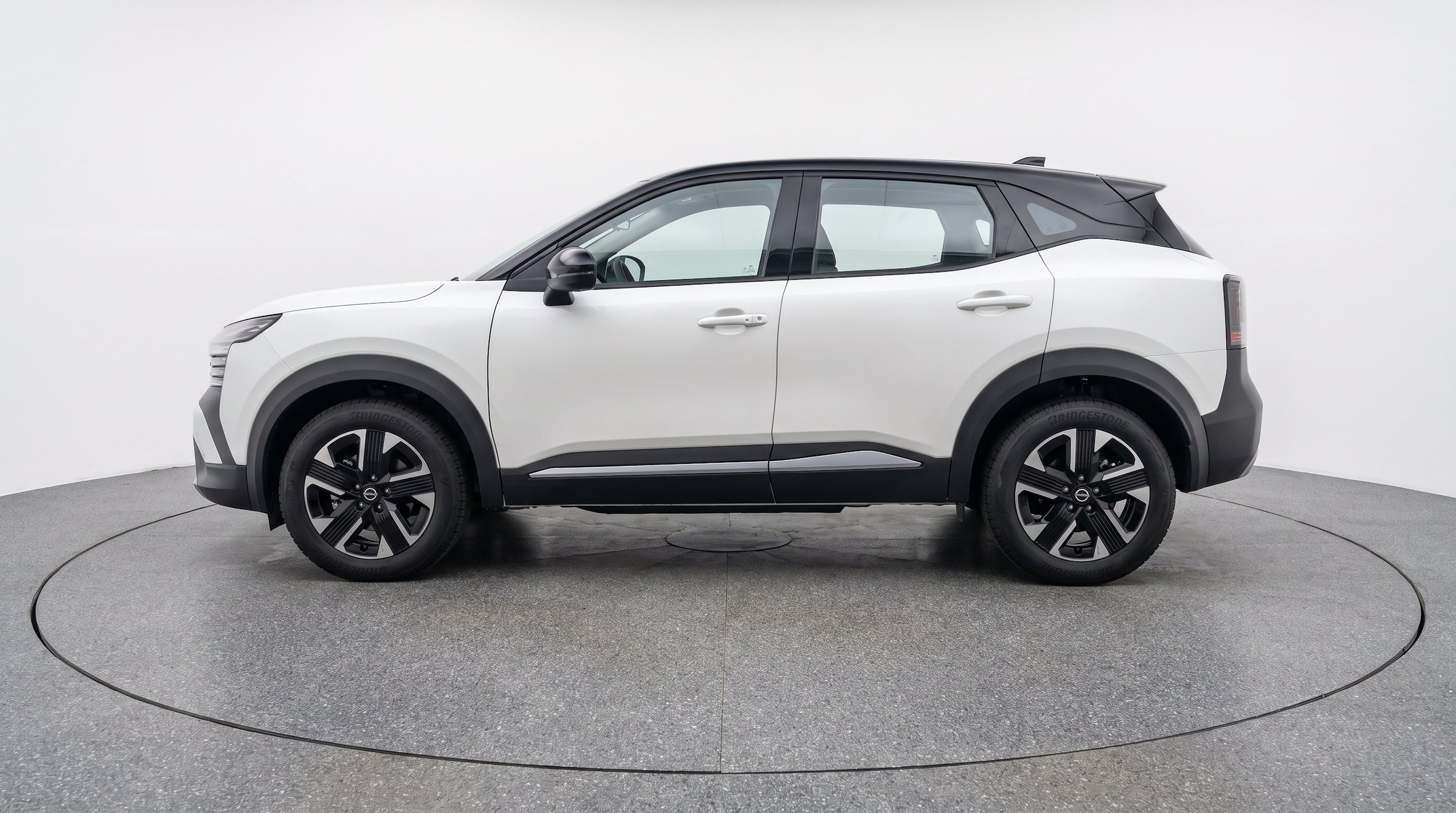Thumbnail: 2026 Nissan Kicks - 5