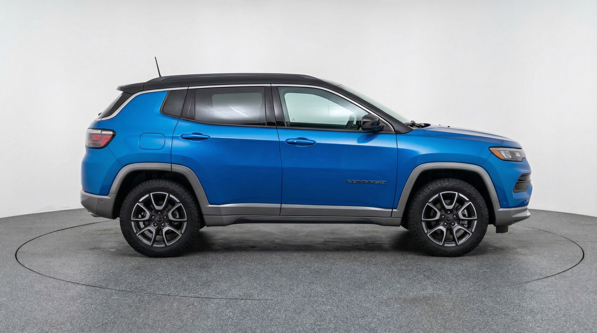 Thumbnail: 2025 Jeep Compass - 11