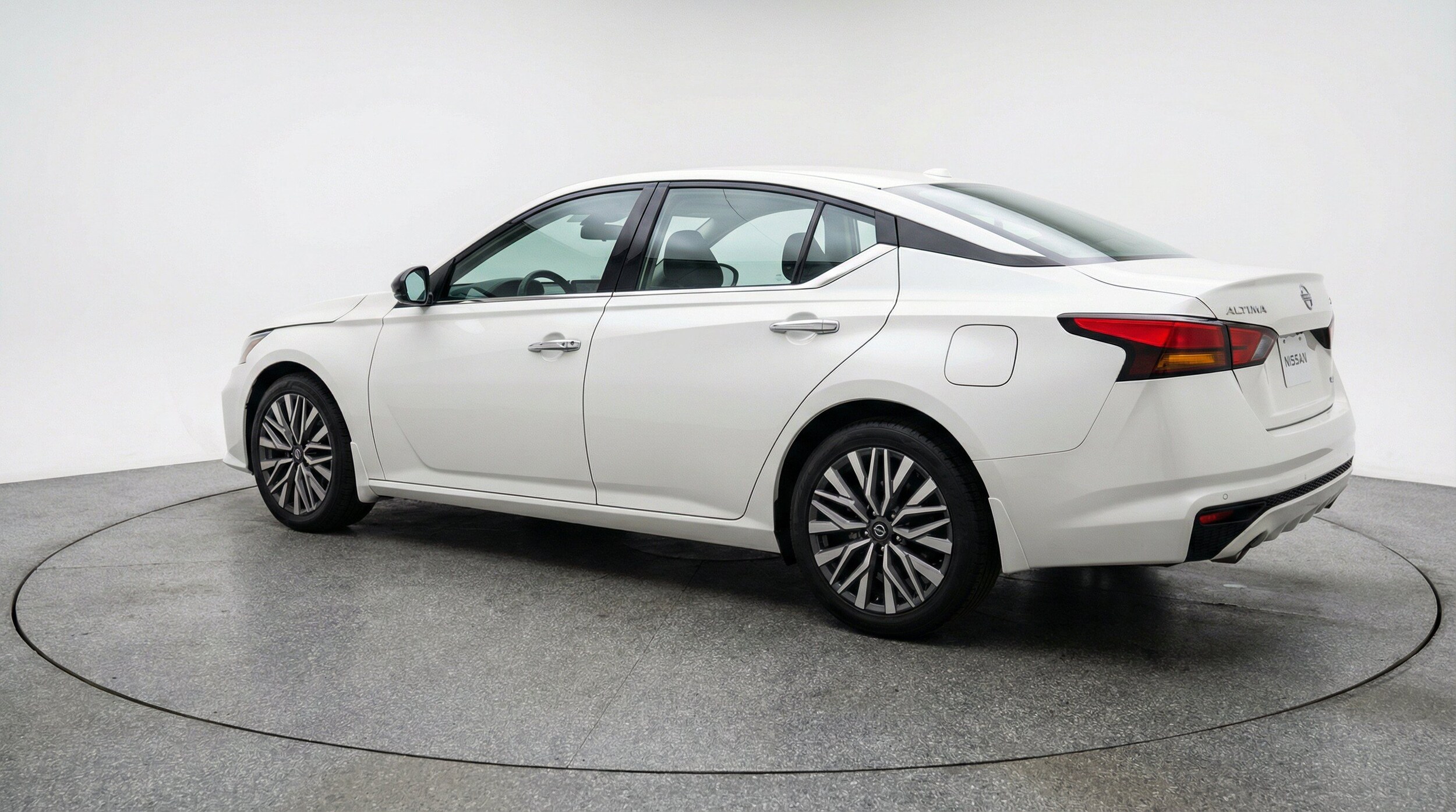 Thumbnail: 2025 Nissan Altima - 6