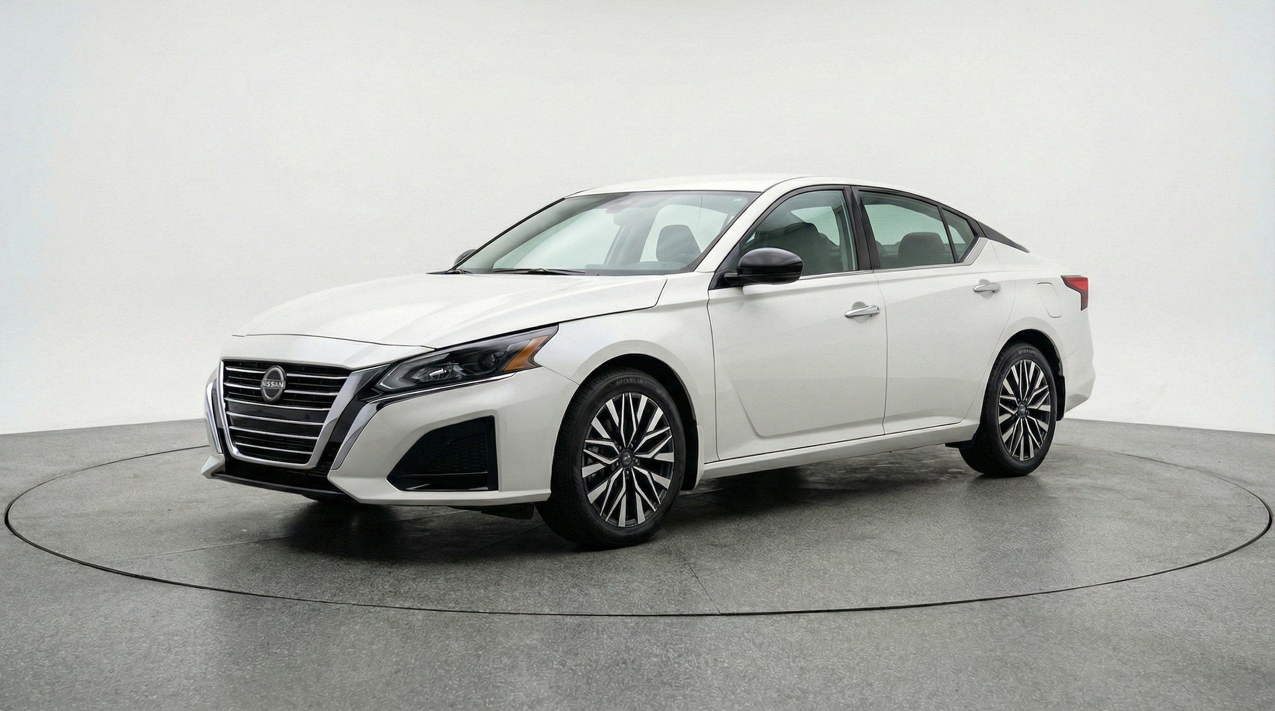 Thumbnail: 2025 Nissan Altima - 3