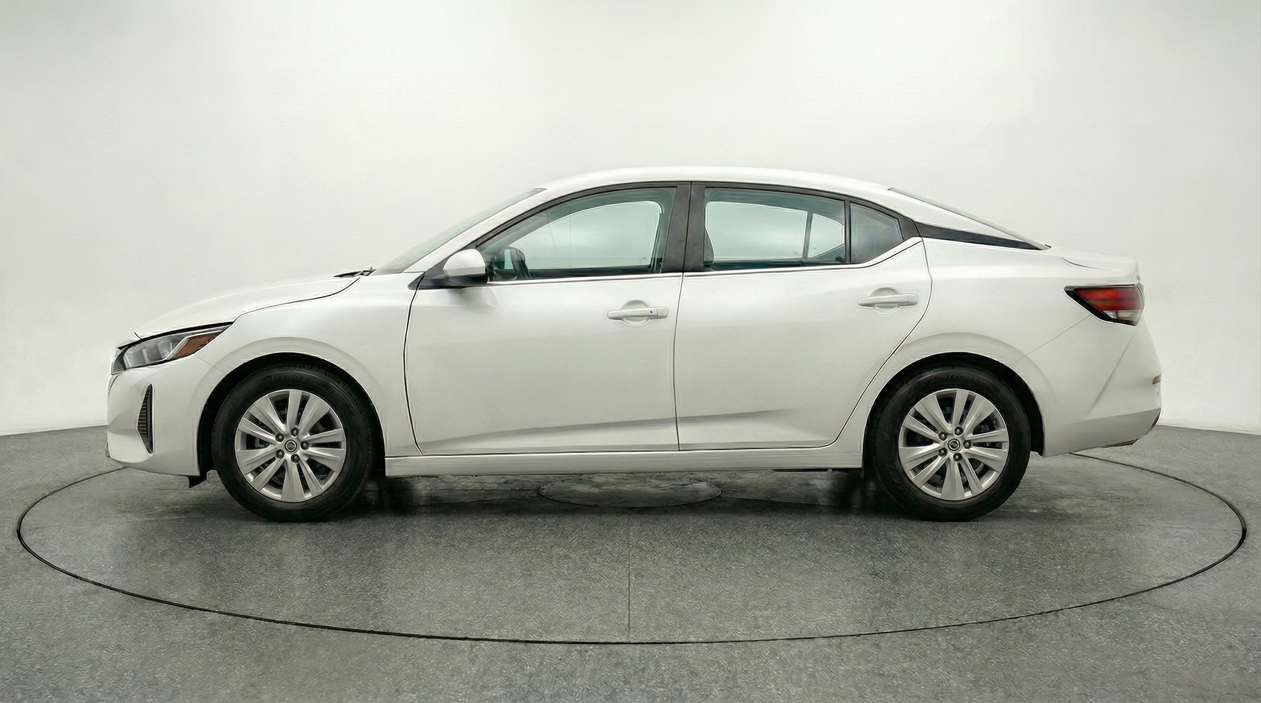 Thumbnail: 2025 Nissan Sentra - 4