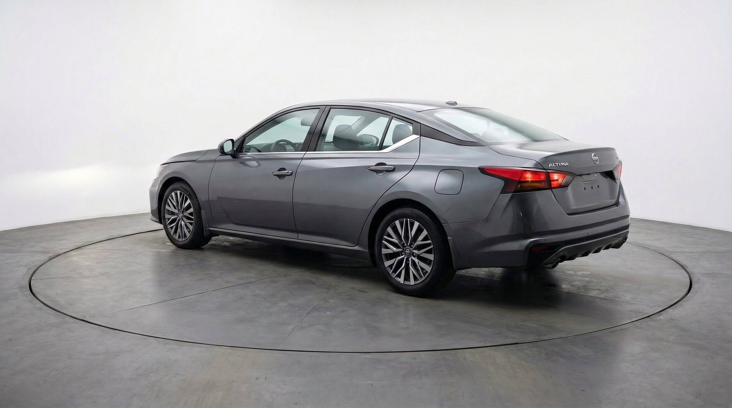 Thumbnail: 2025 Nissan Altima - 6