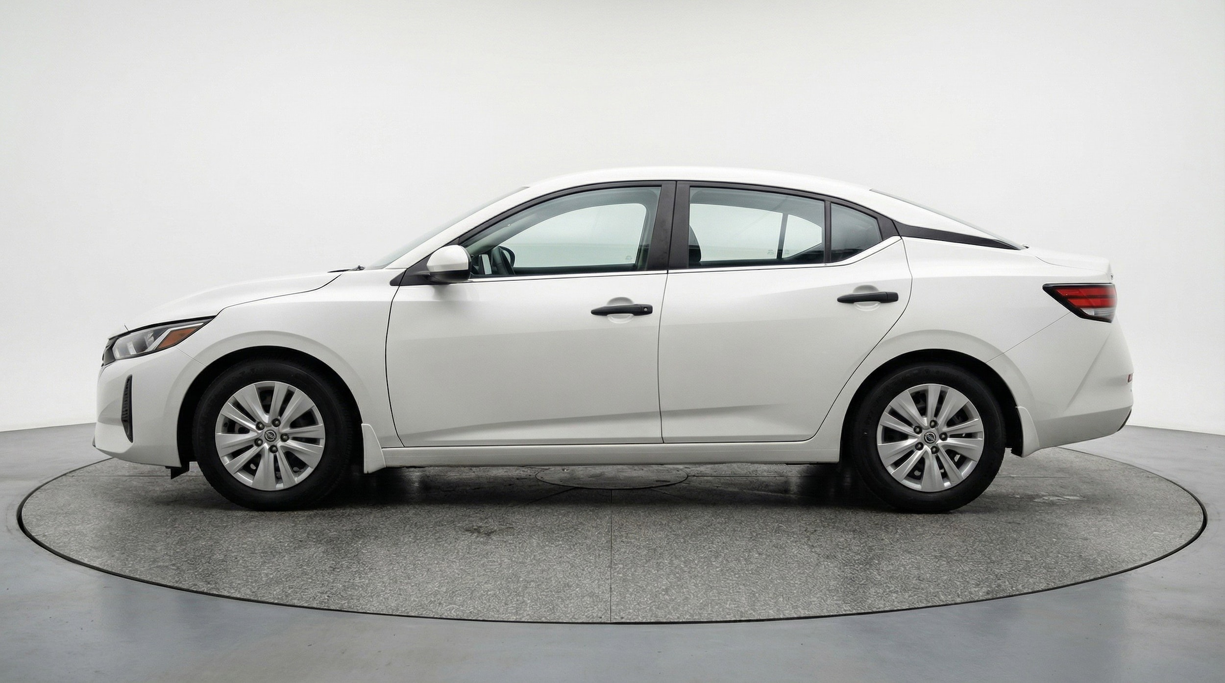 Thumbnail: 2025 Nissan Sentra - 5