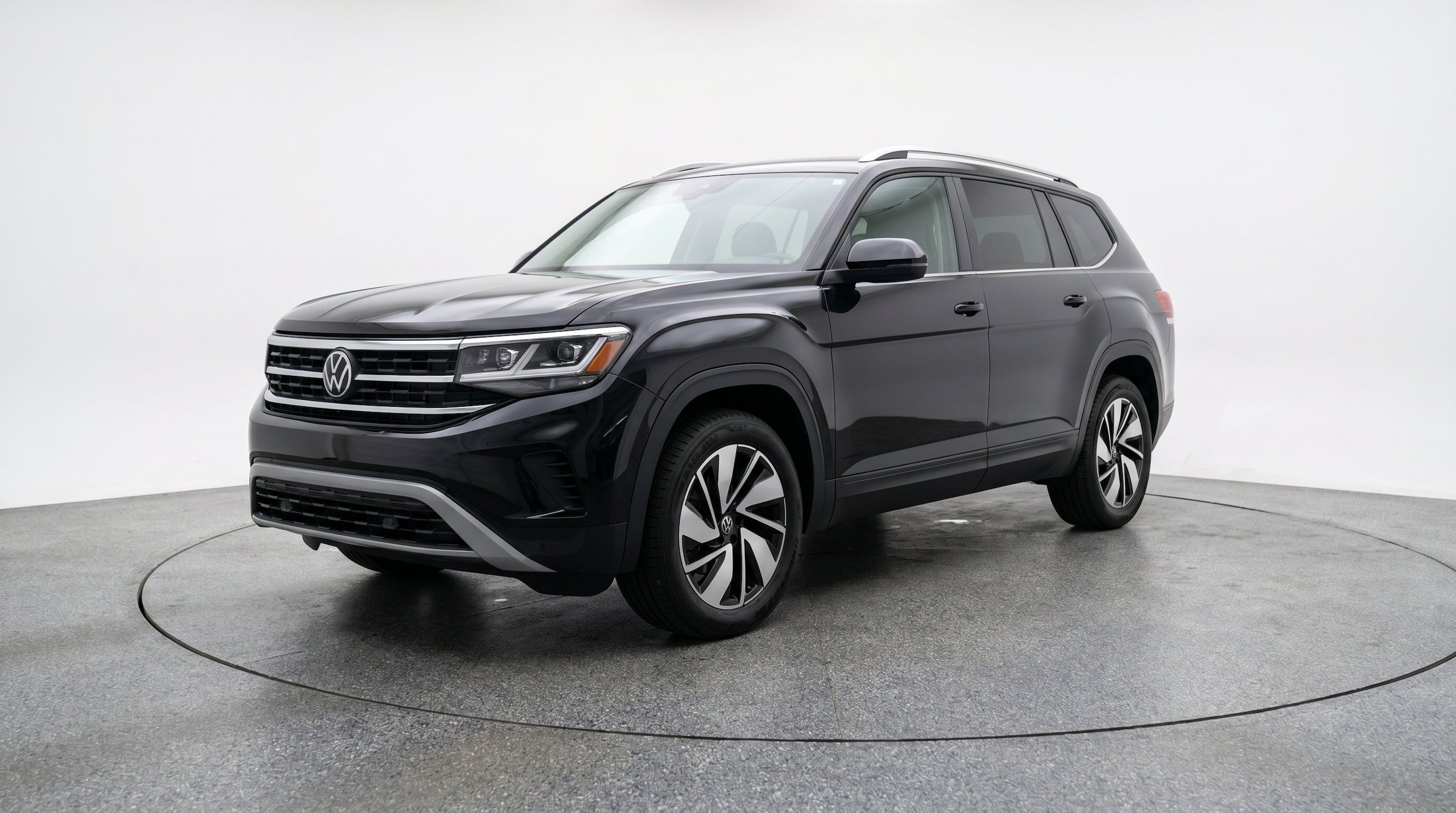 Thumbnail: 2026 Volkswagen Atlas - 3