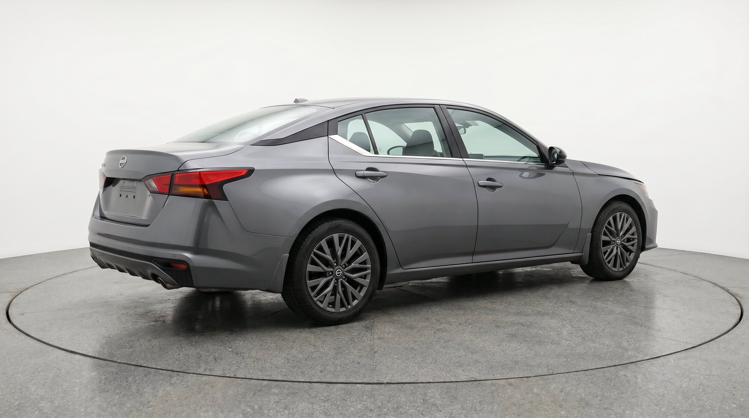 Thumbnail: 2025 Nissan Altima - 9