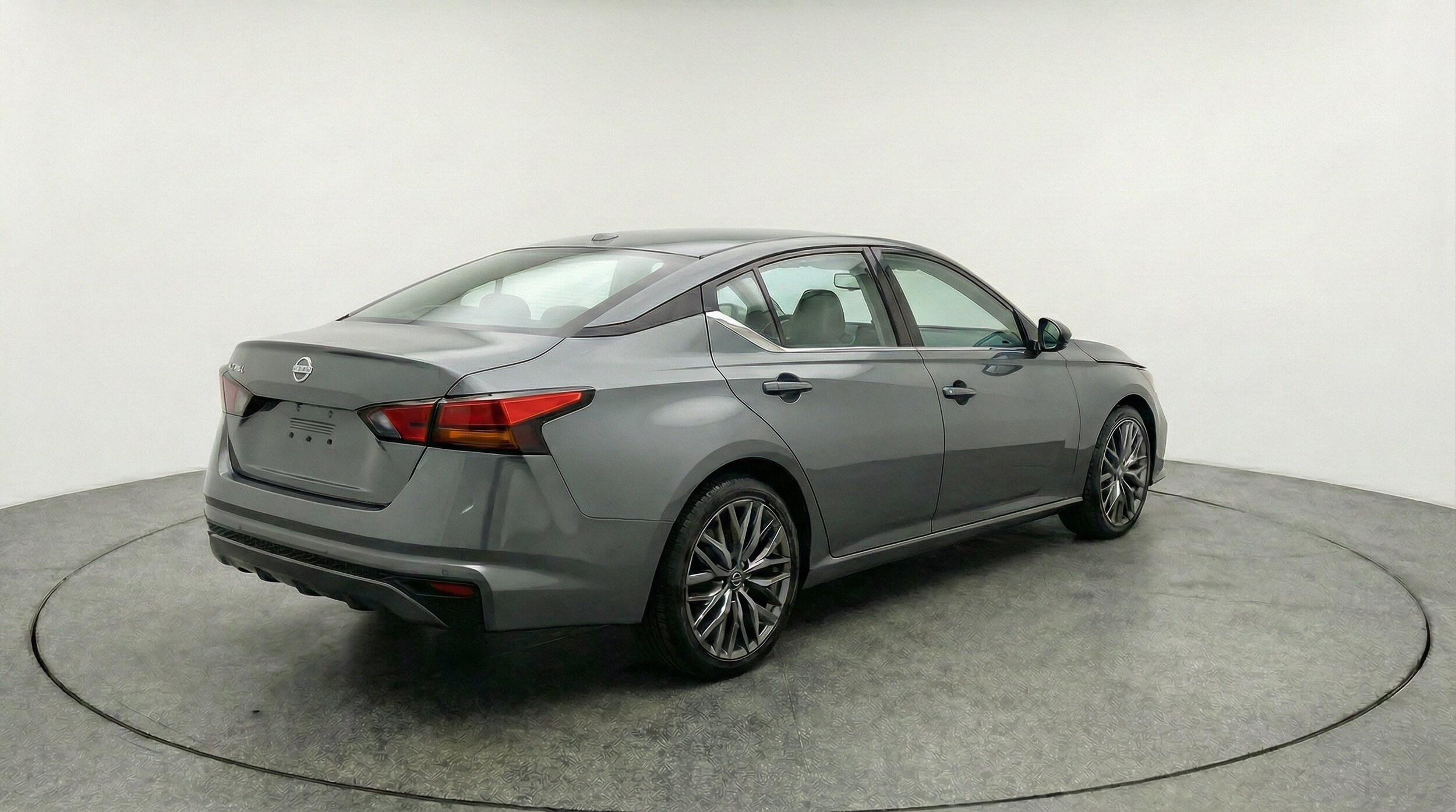 Thumbnail: 2025 Nissan Altima - 9
