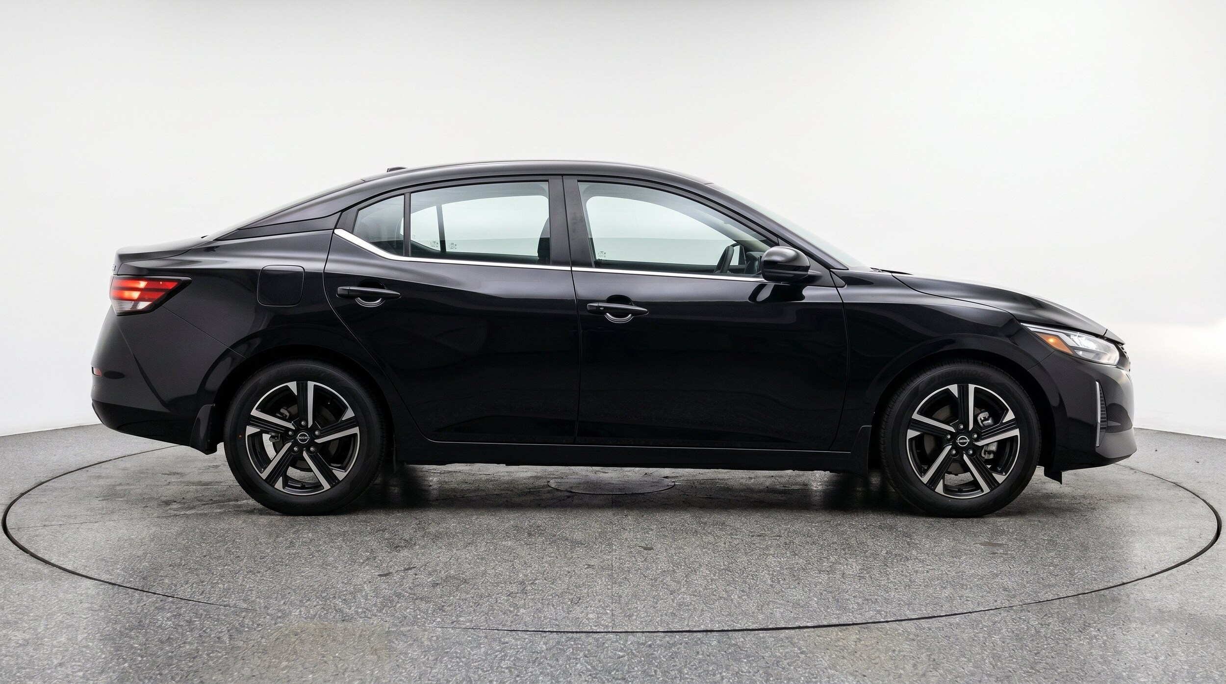 Thumbnail: 2025 Nissan Sentra - 11