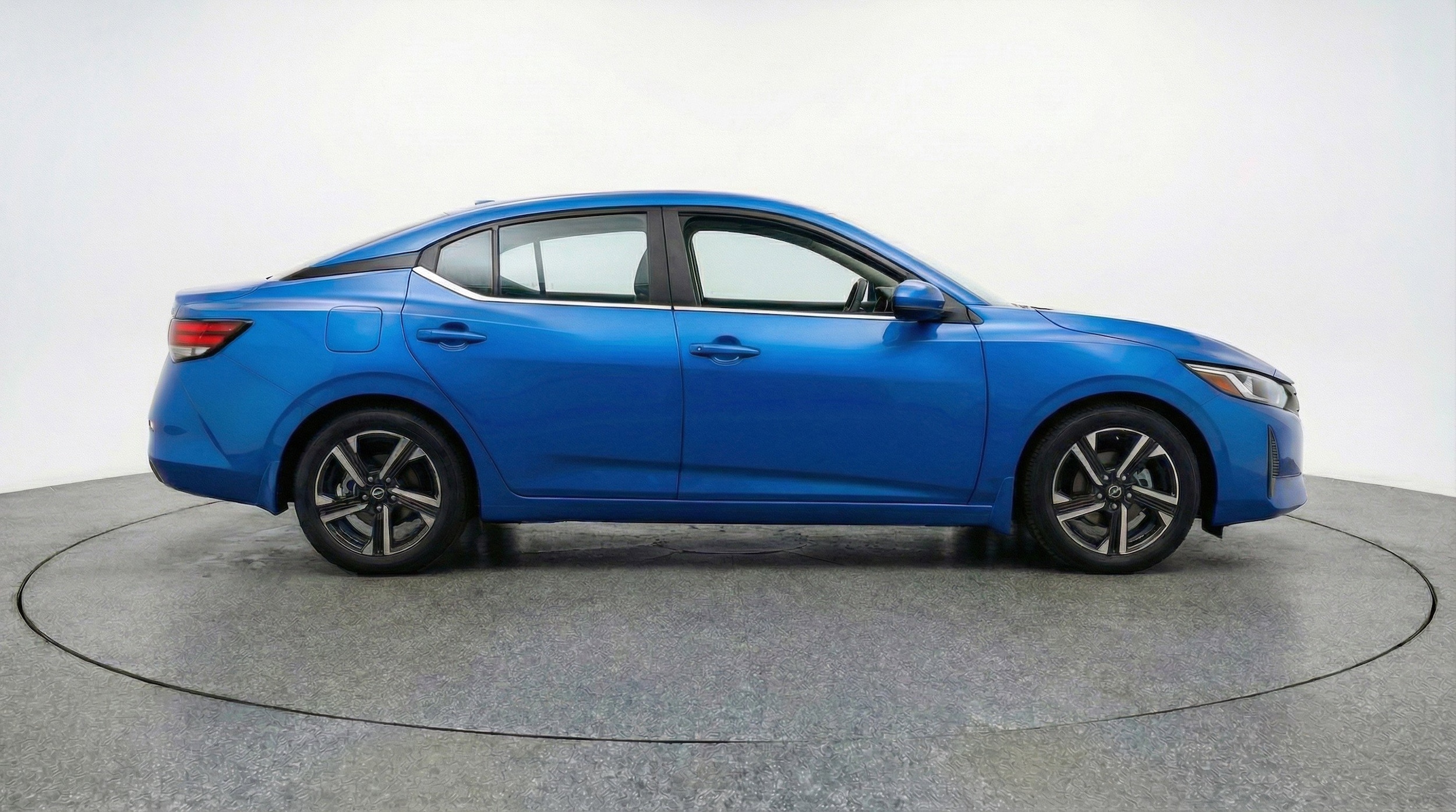Thumbnail: 2025 Nissan Sentra - 11