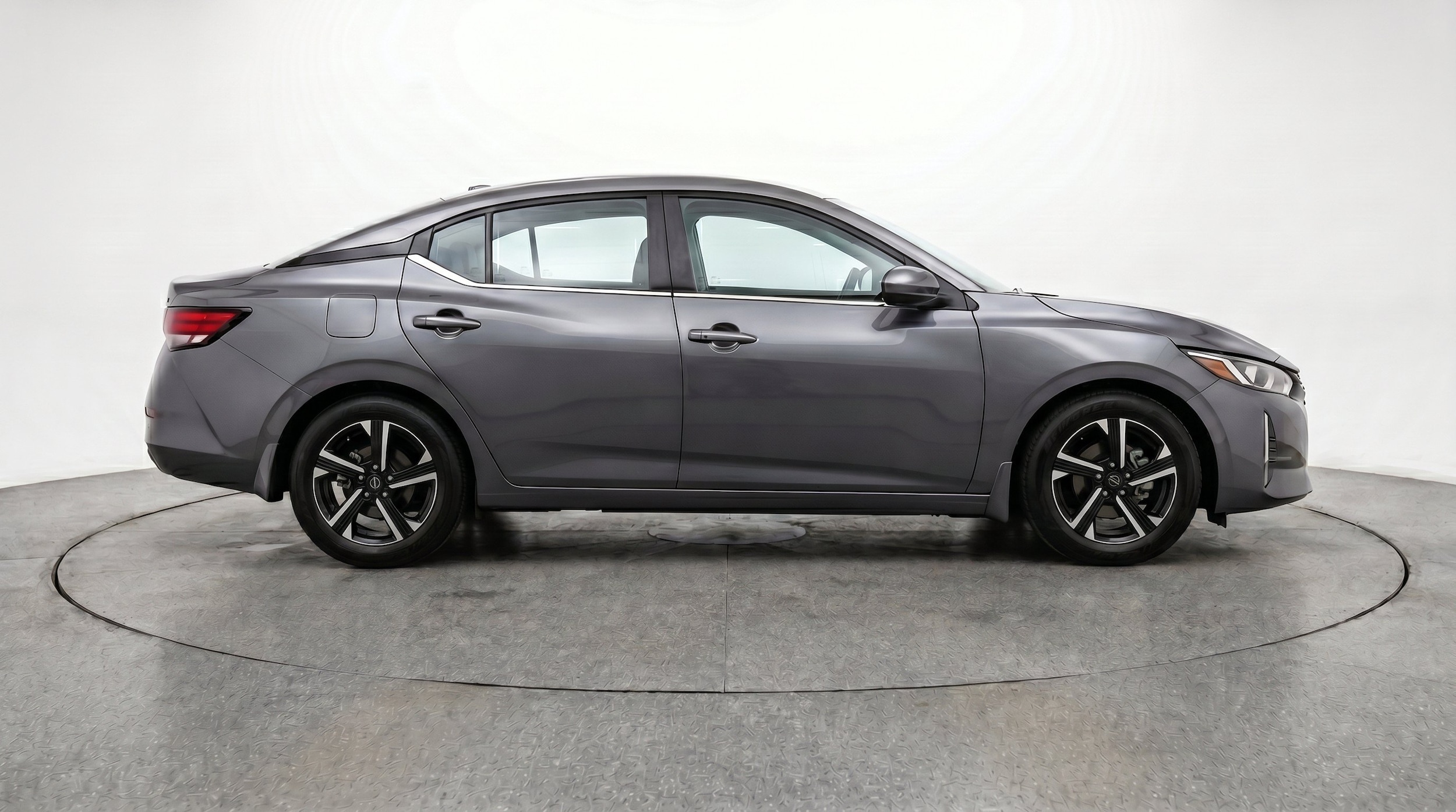Thumbnail: 2025 Nissan Sentra - 10