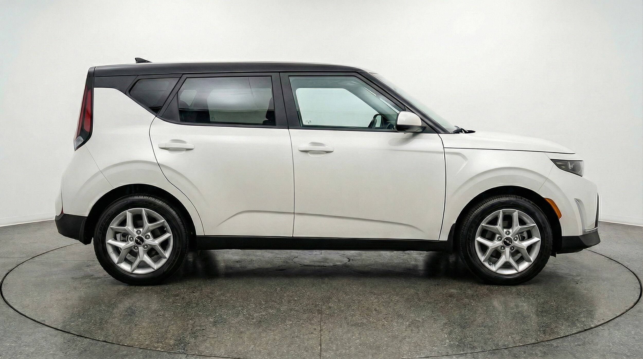 Thumbnail: 2025 Kia Soul - 11