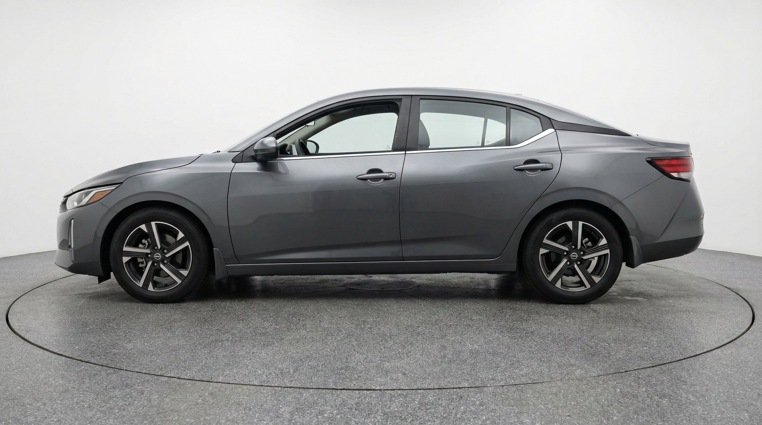 Thumbnail: 2025 Nissan Sentra - 5