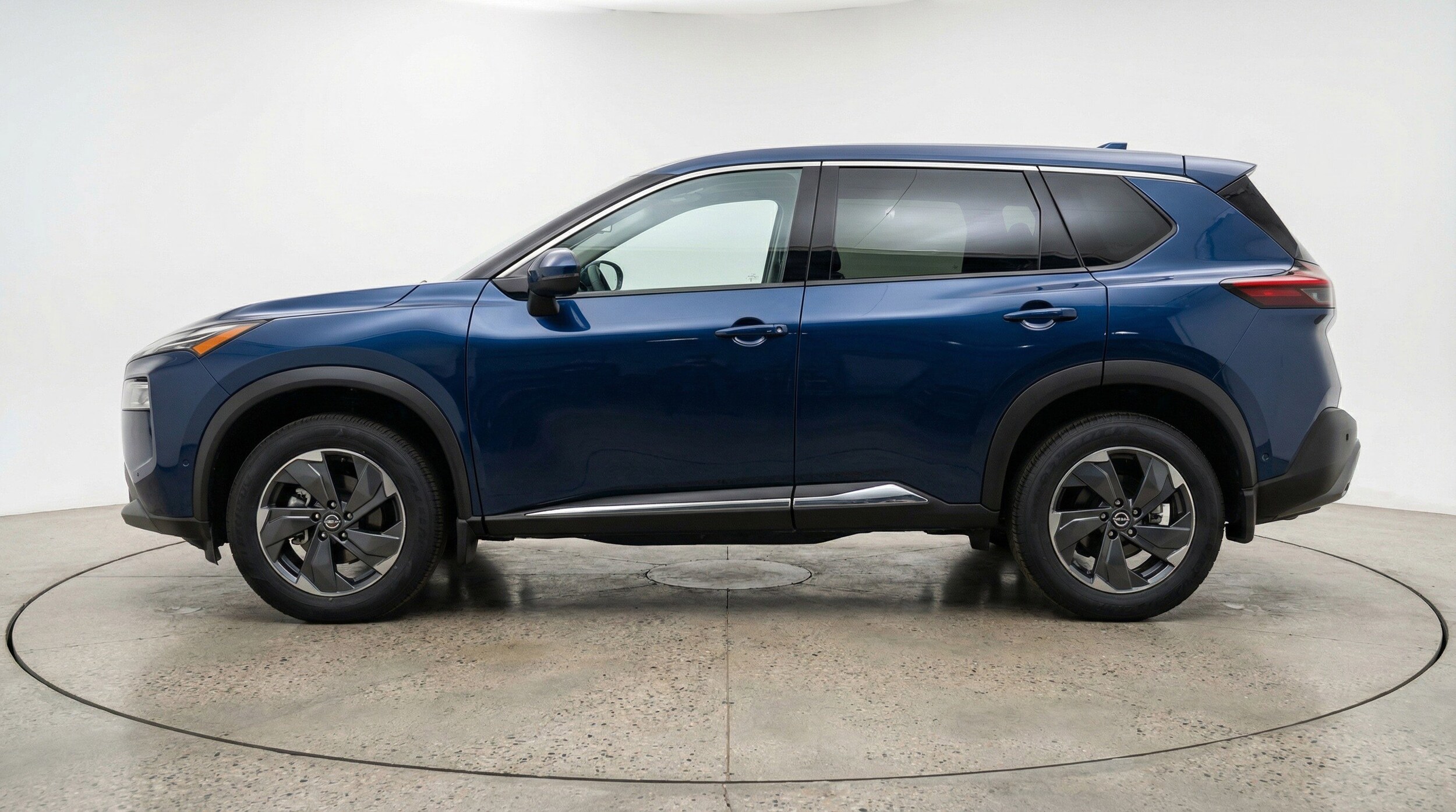 Thumbnail: 2025 Nissan Rogue - 5