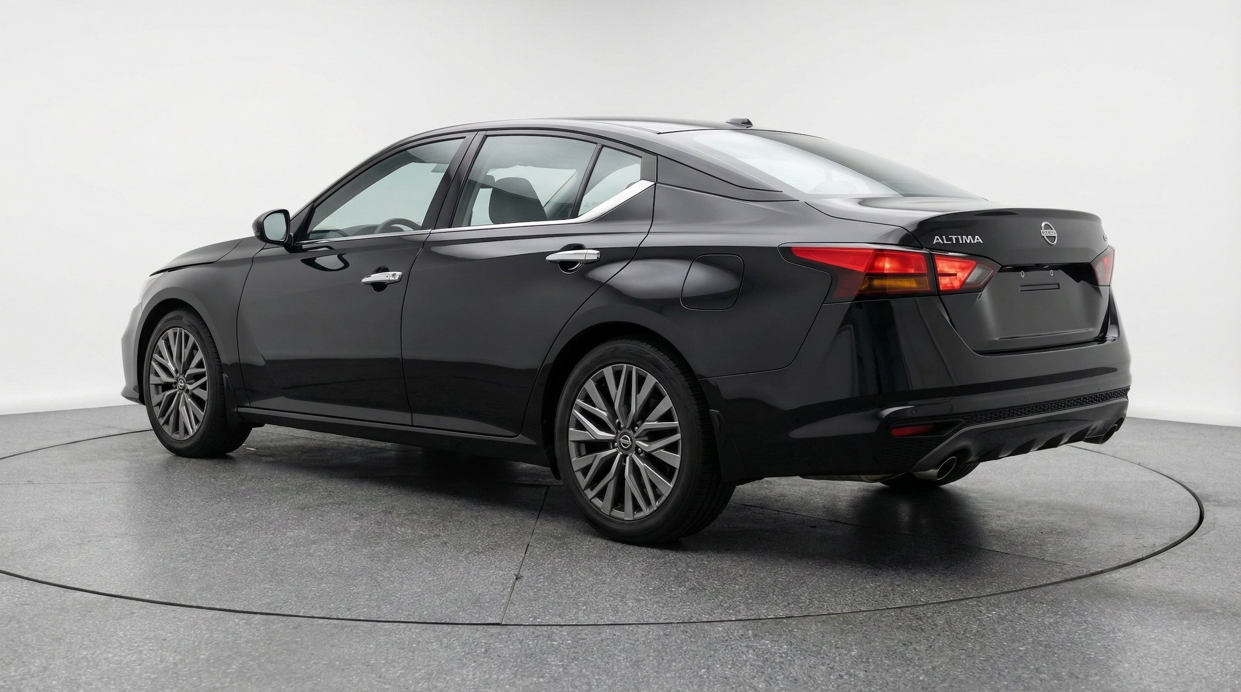 Thumbnail: 2025 Nissan Altima - 6