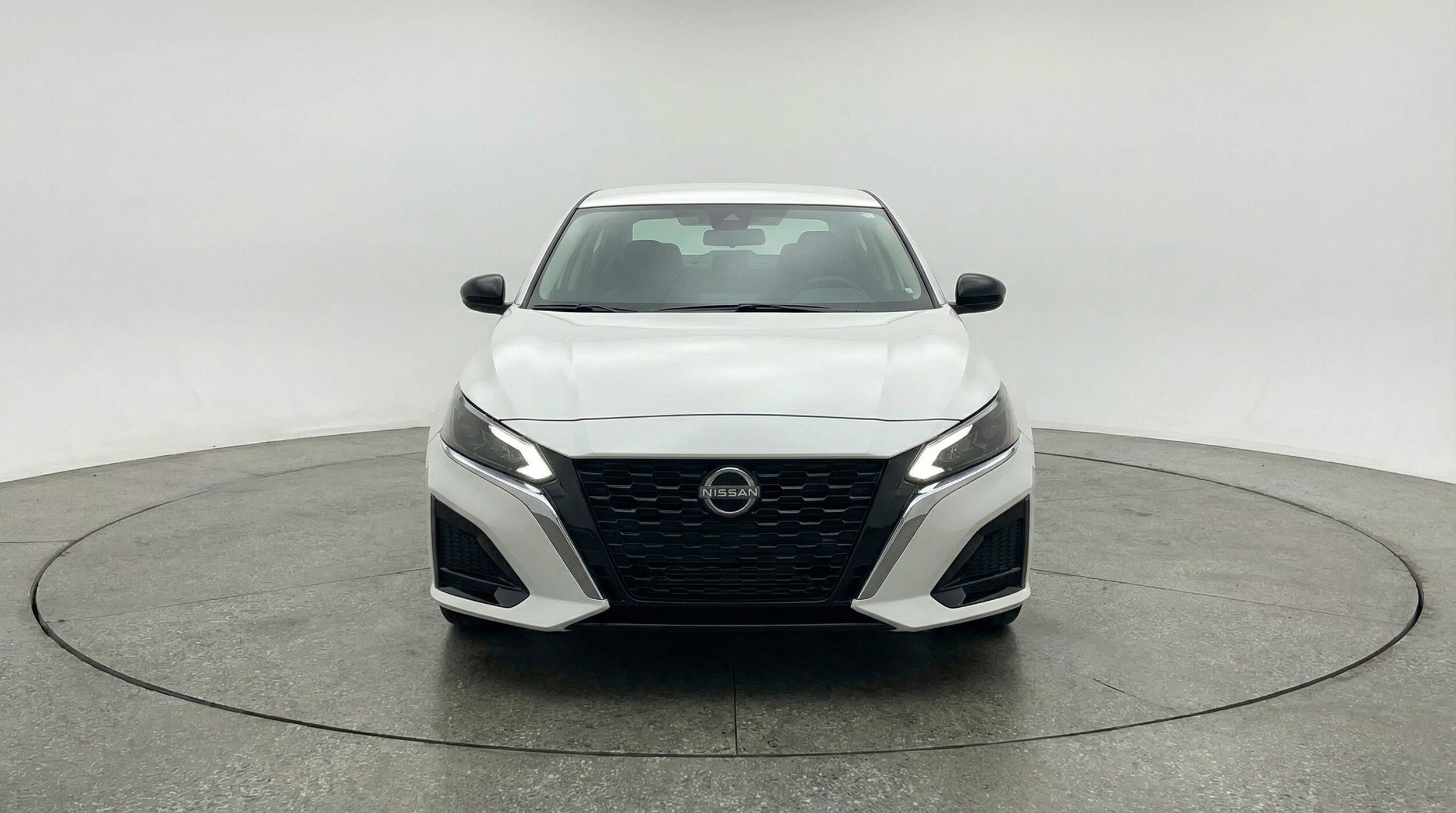 Thumbnail: 2025 Nissan Altima - 2