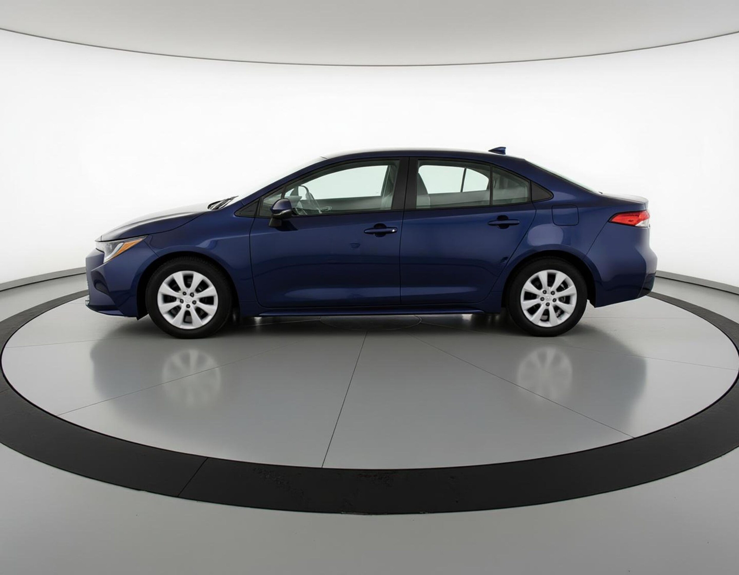 Thumbnail: 2025 Toyota Corolla - 4