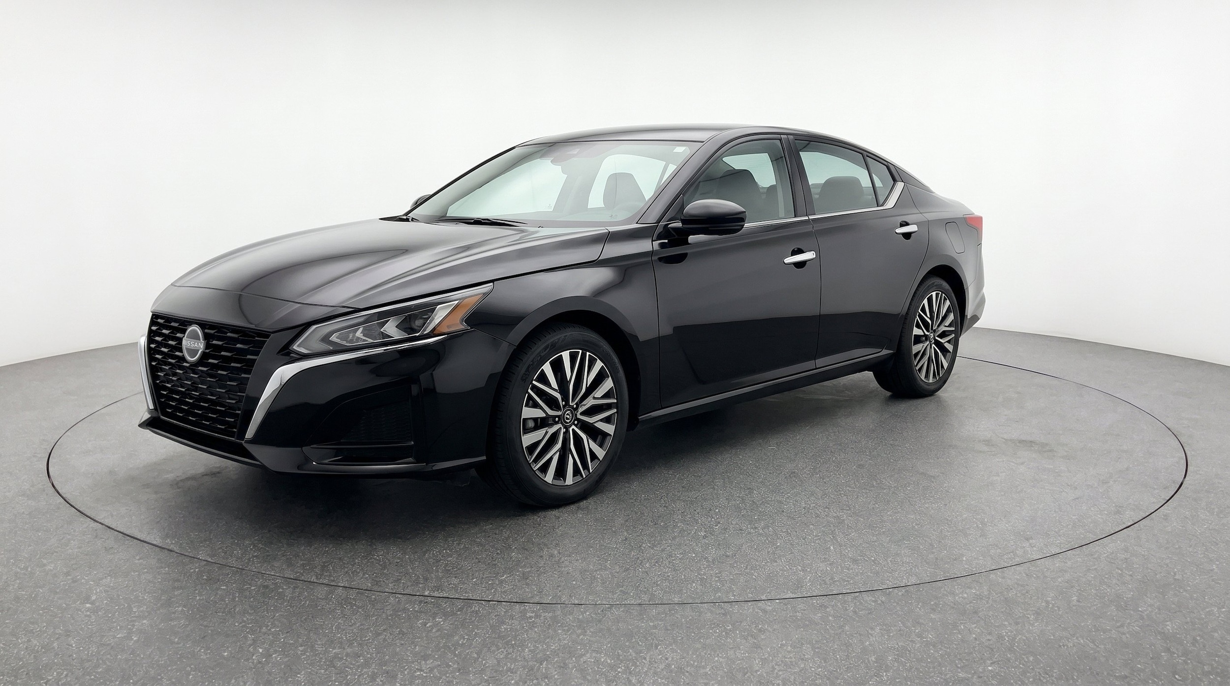 Thumbnail: 2025 Nissan Altima - 3