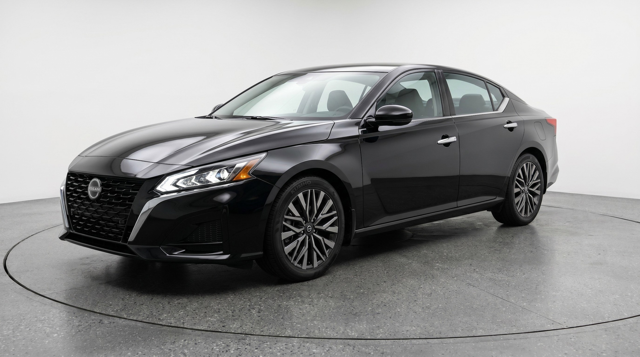 Thumbnail: 2025 Nissan Altima - 3