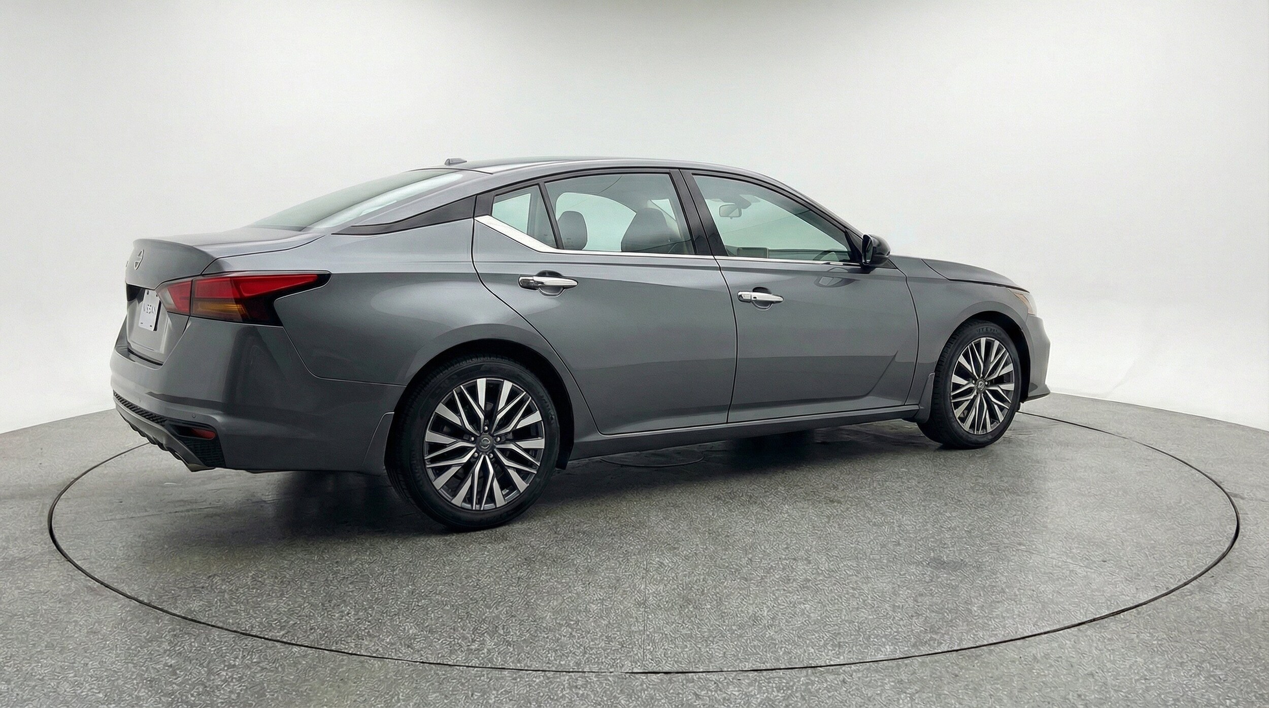 Thumbnail: 2025 Nissan Altima - 9