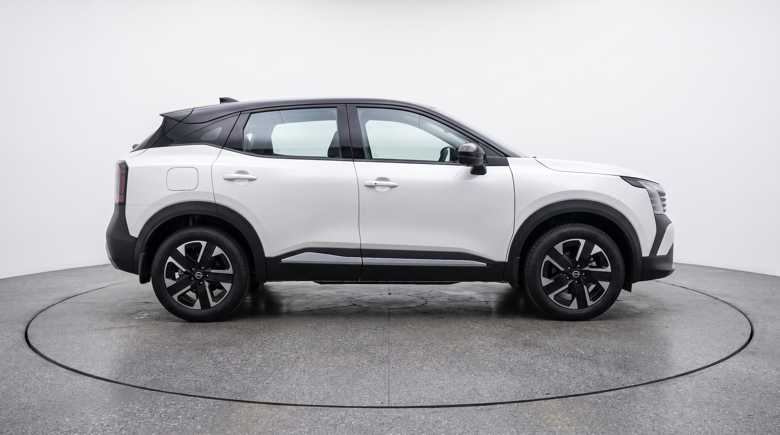 Thumbnail: 2026 Nissan Kicks - 11
