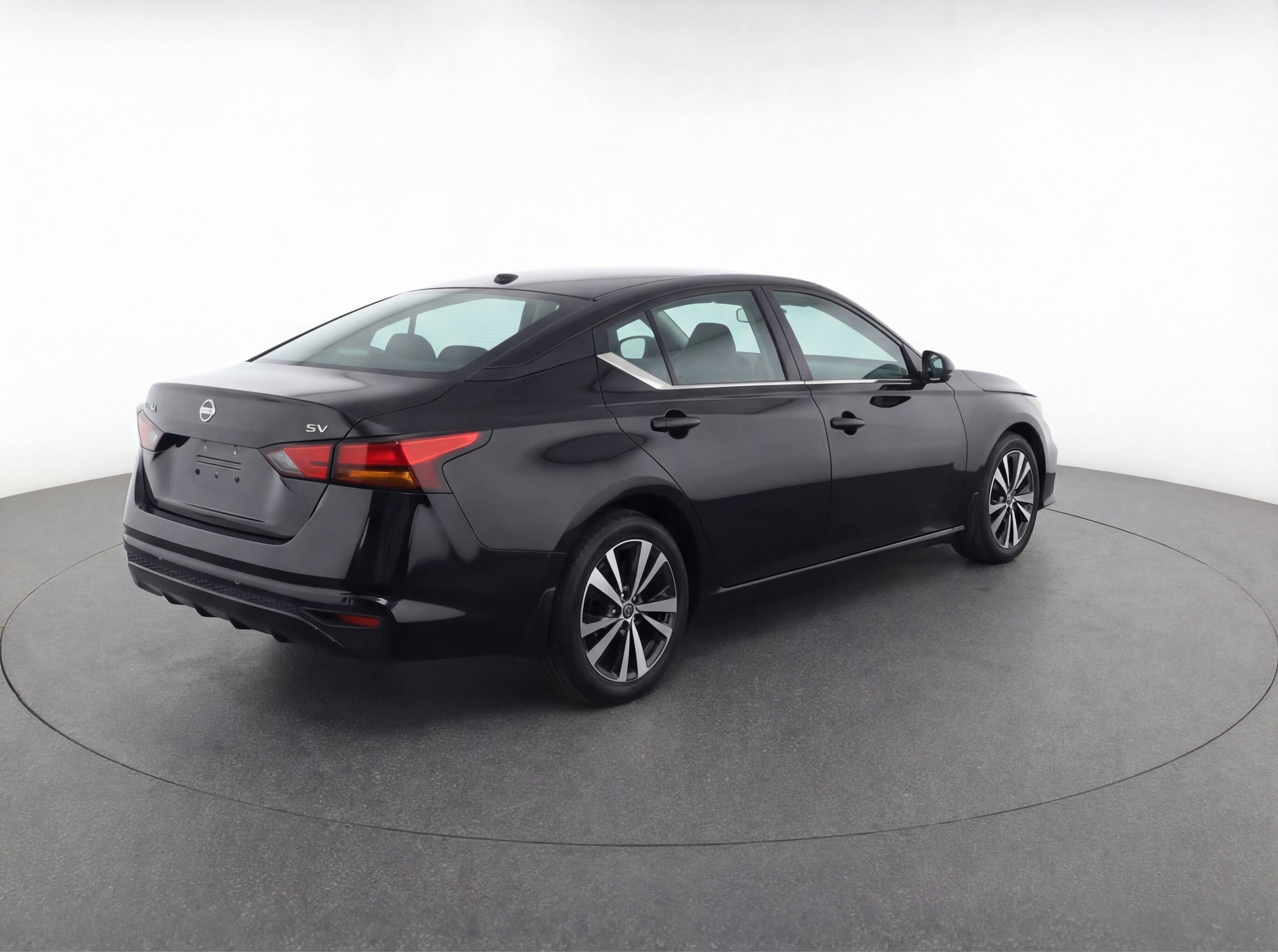 Thumbnail: 2023 Nissan Sentra - 9