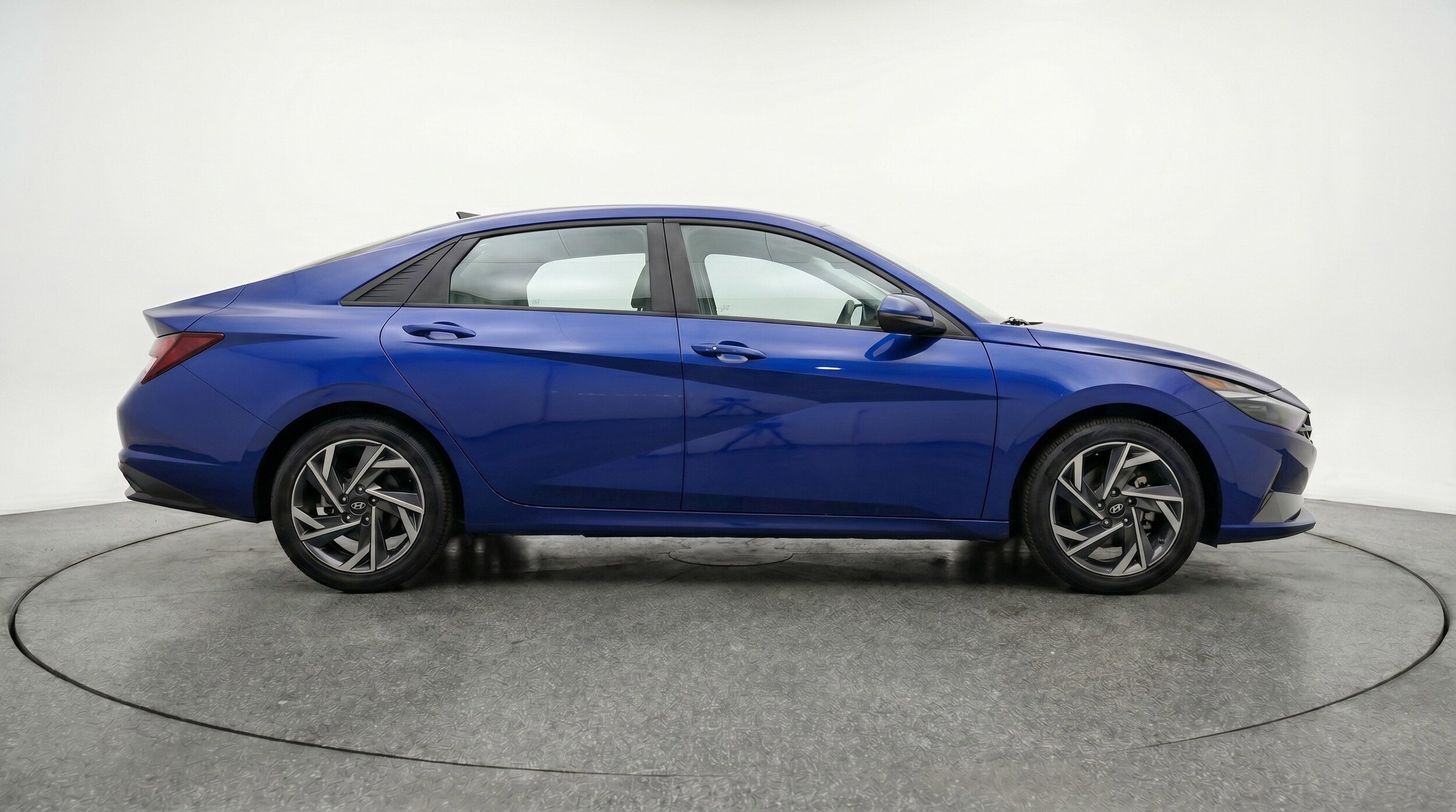 Thumbnail: 2025 Hyundai Elantra - 11