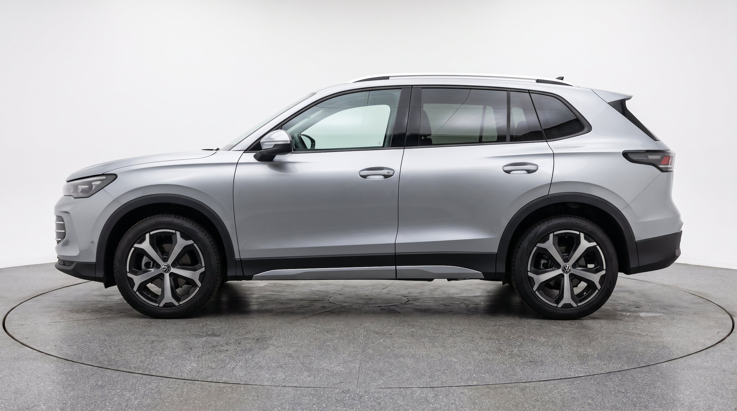 Thumbnail: 2026 Volkswagen Tiguan - 5