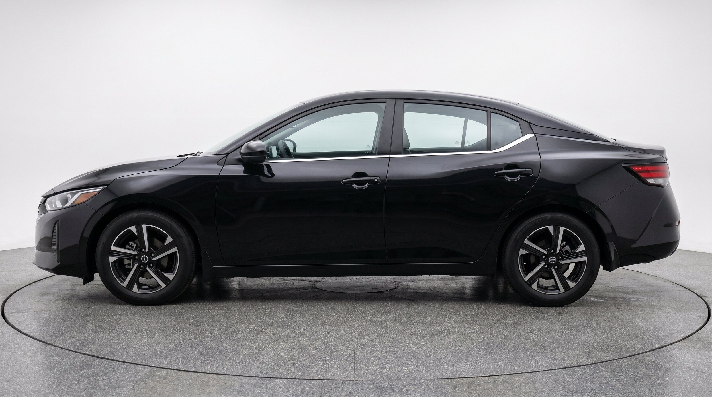Thumbnail: 2025 Nissan Sentra - 5