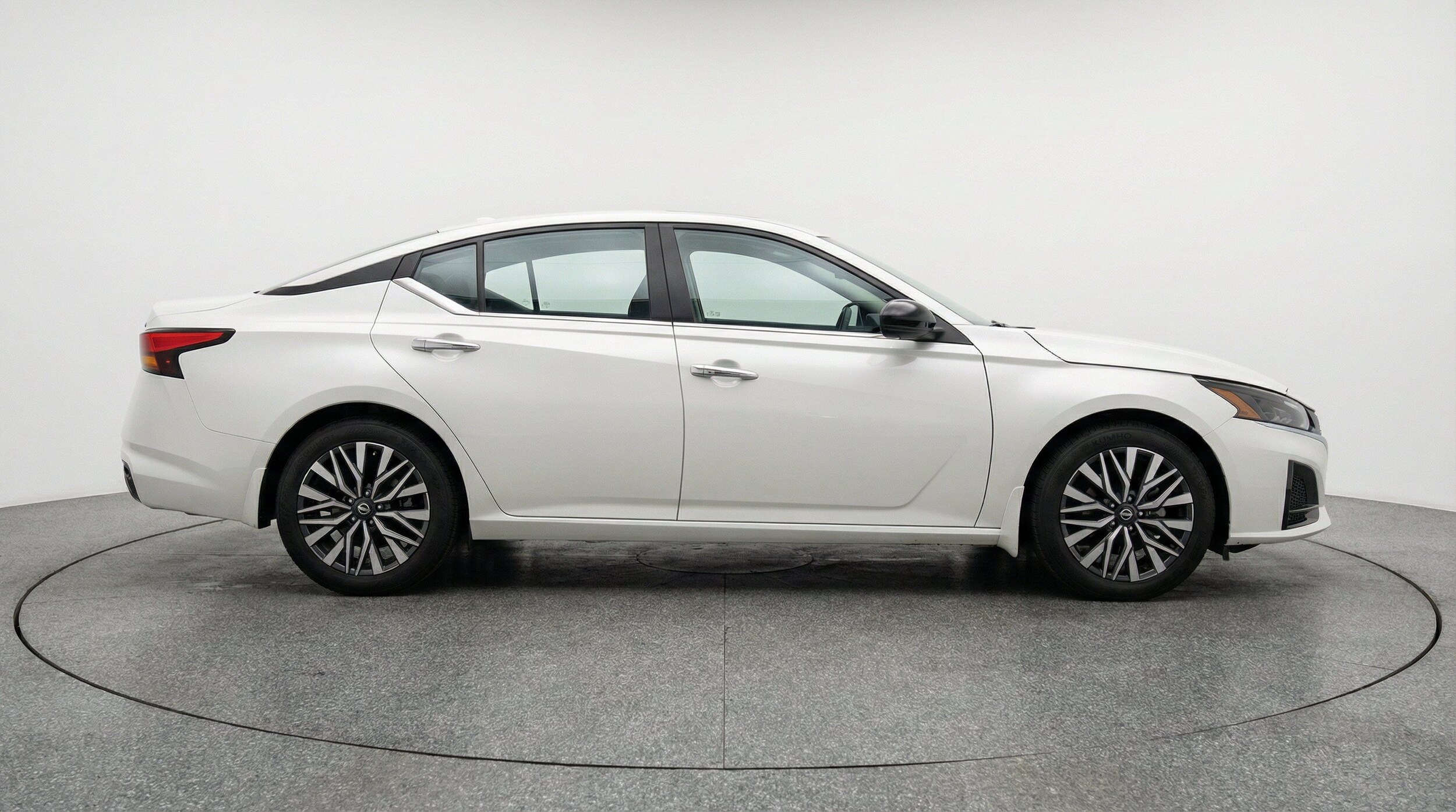 Thumbnail: 2025 Nissan Altima - 11