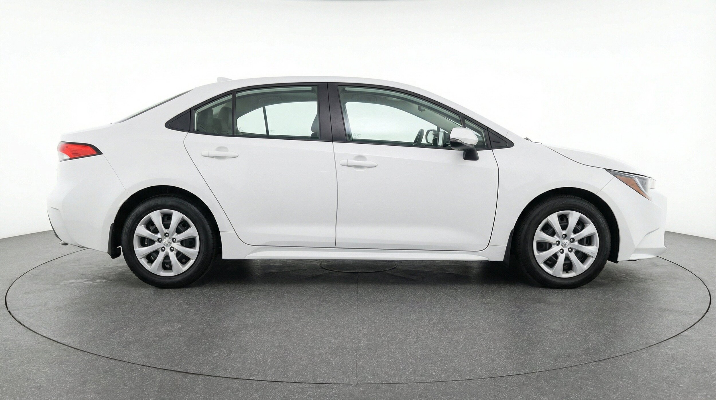 Thumbnail: 2025 Toyota Corolla - 11