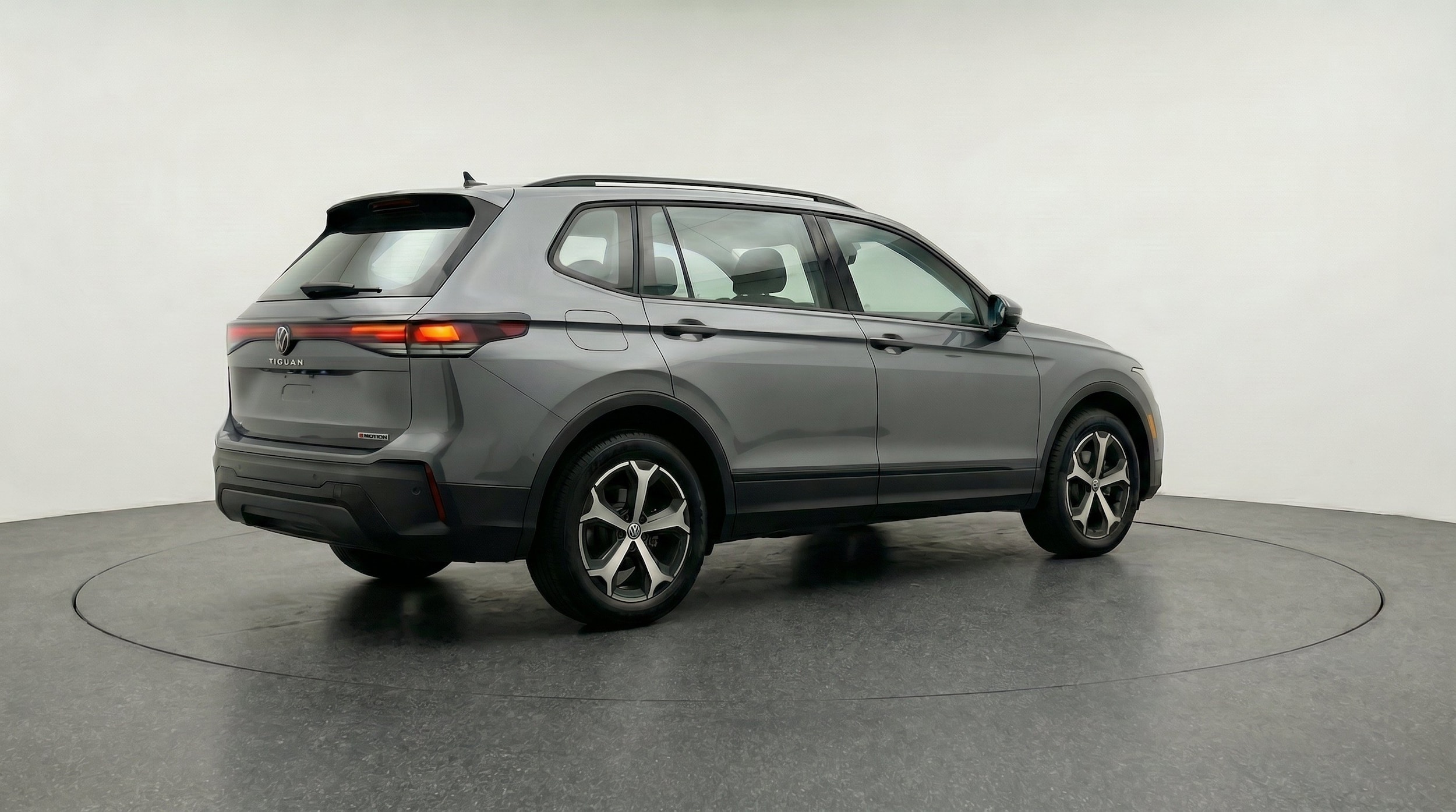 Thumbnail: 2026 Volkswagen Tiguan - 9