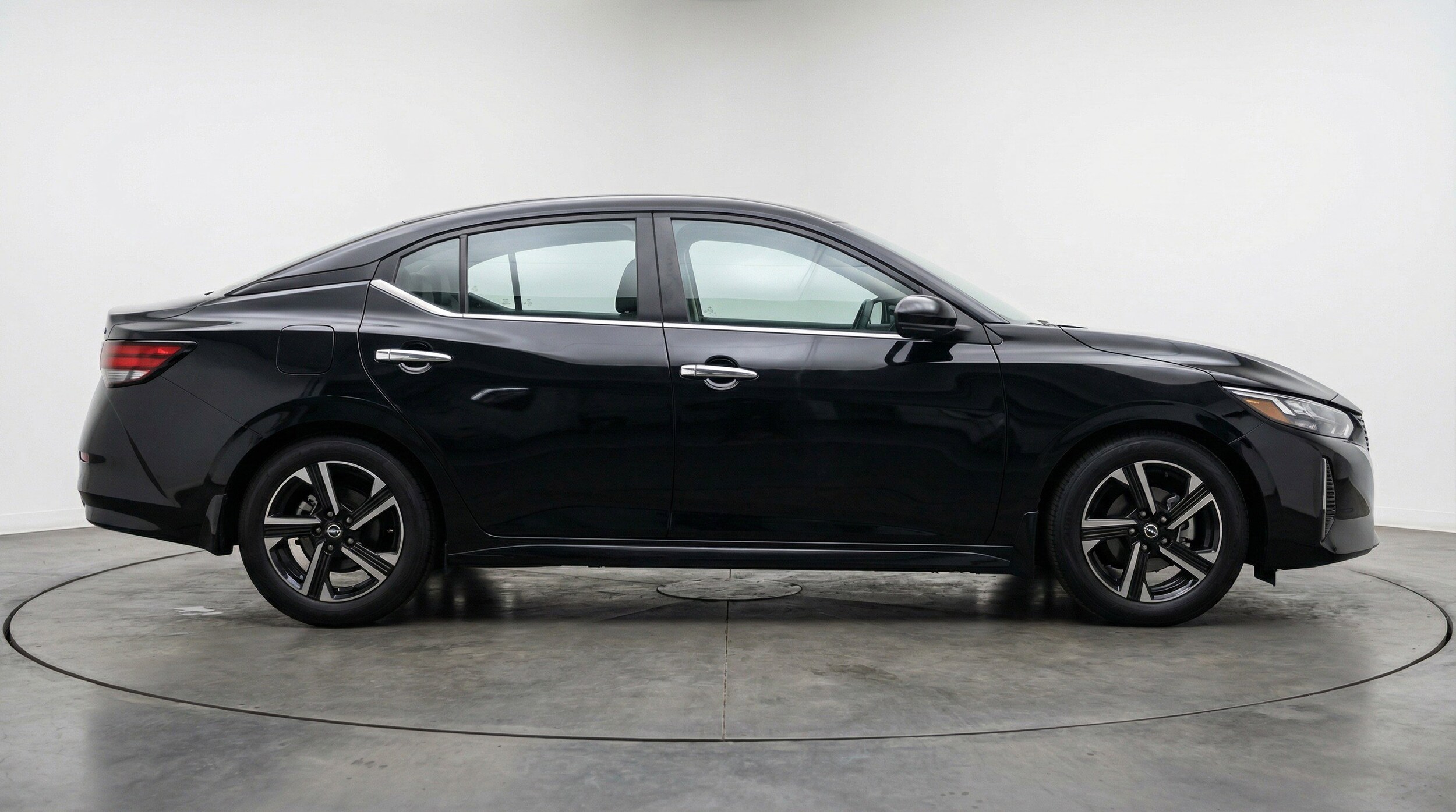 Thumbnail: 2025 Nissan Sentra - 11
