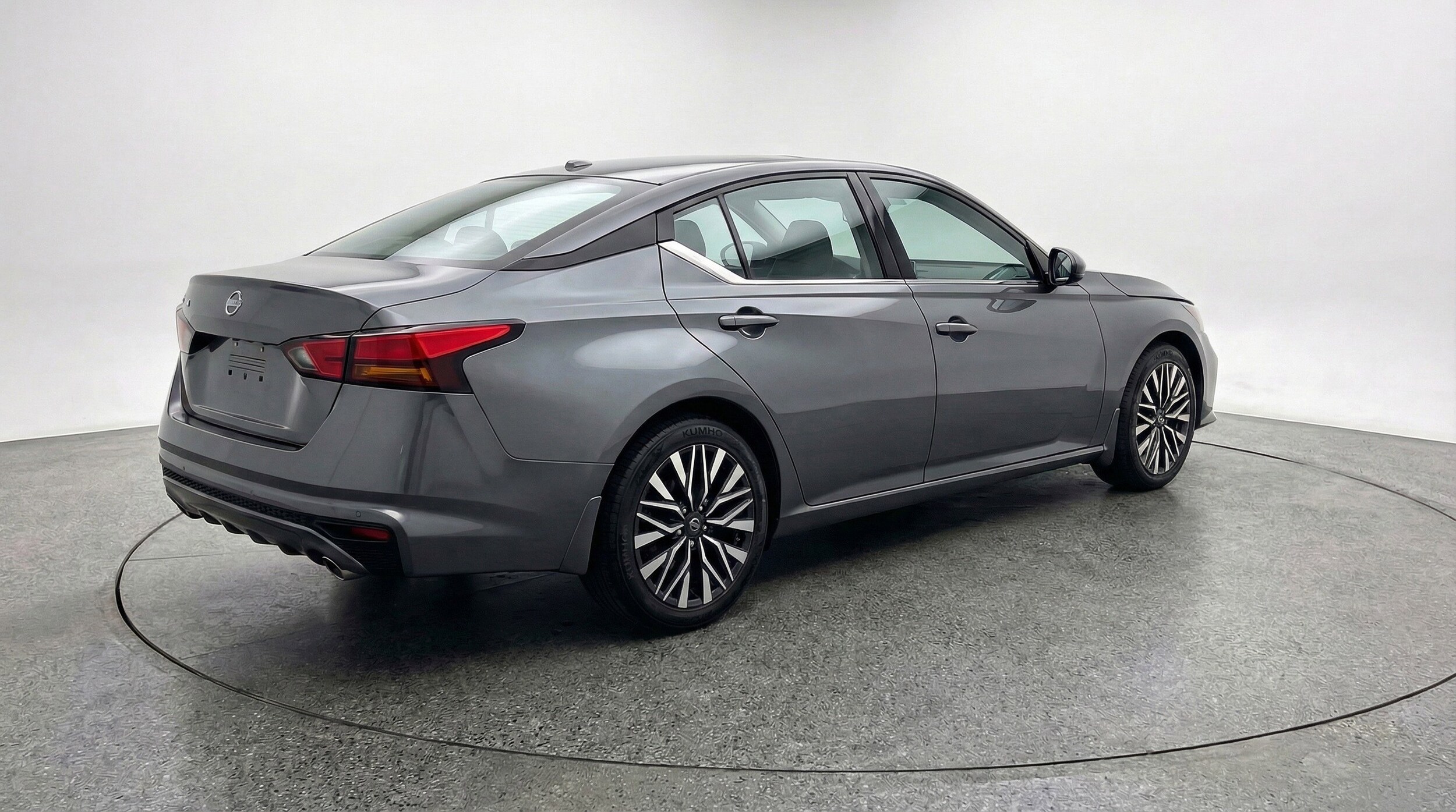 Thumbnail: 2025 Nissan Altima - 9