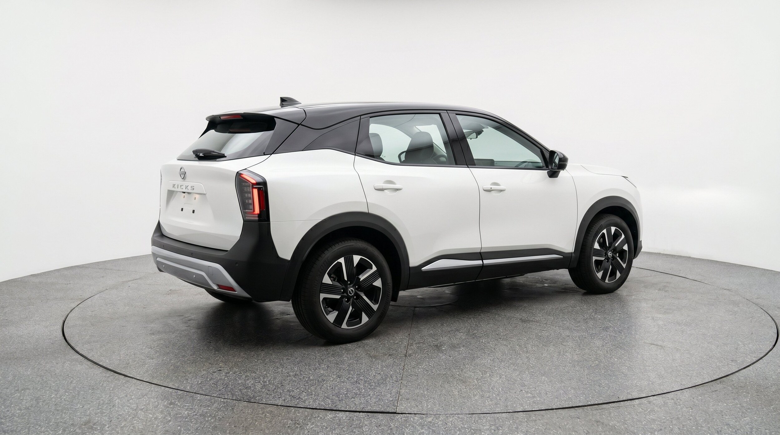 Thumbnail: 2026 Nissan Kicks - 9