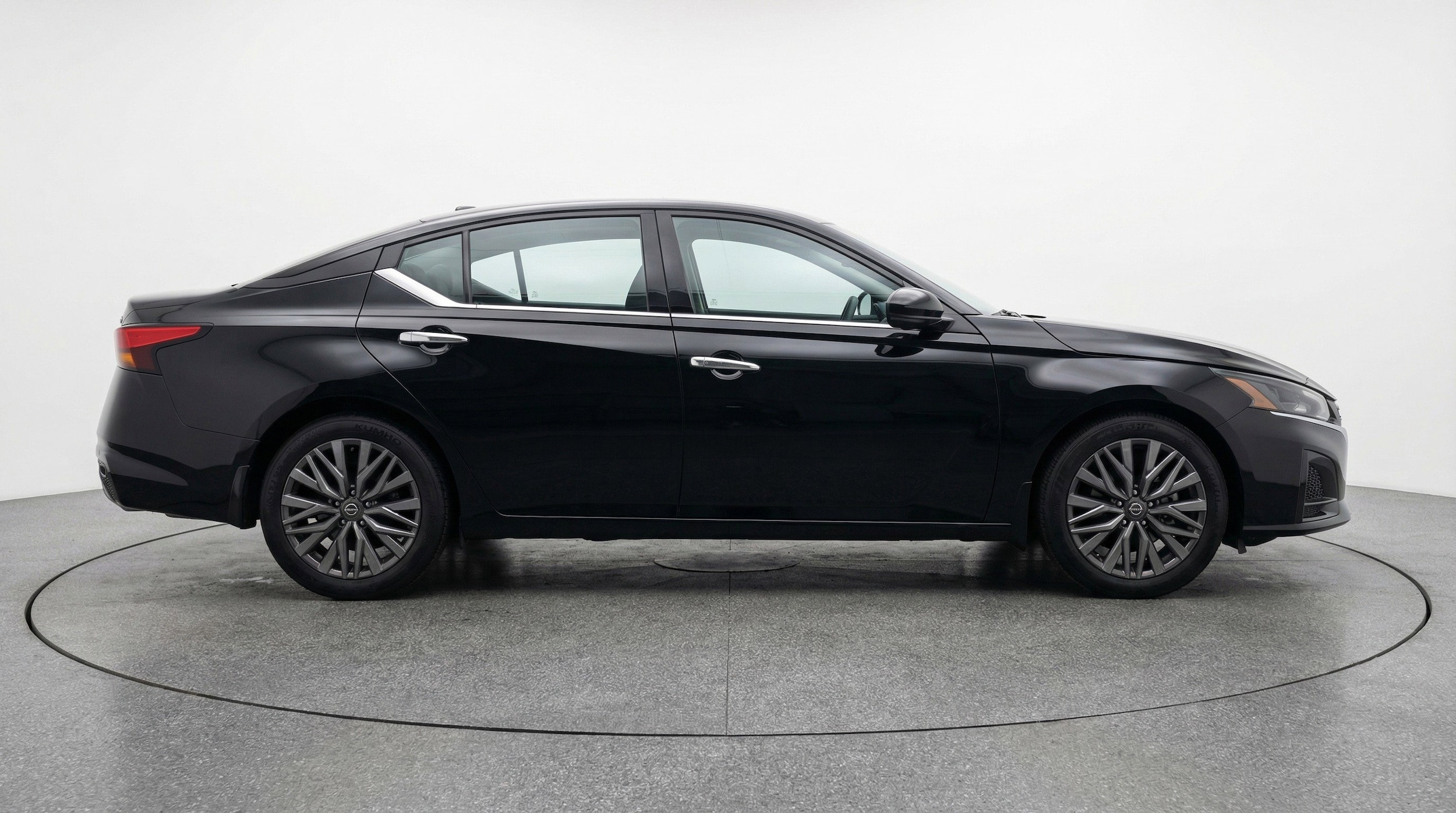 Thumbnail: 2025 Nissan Altima - 11