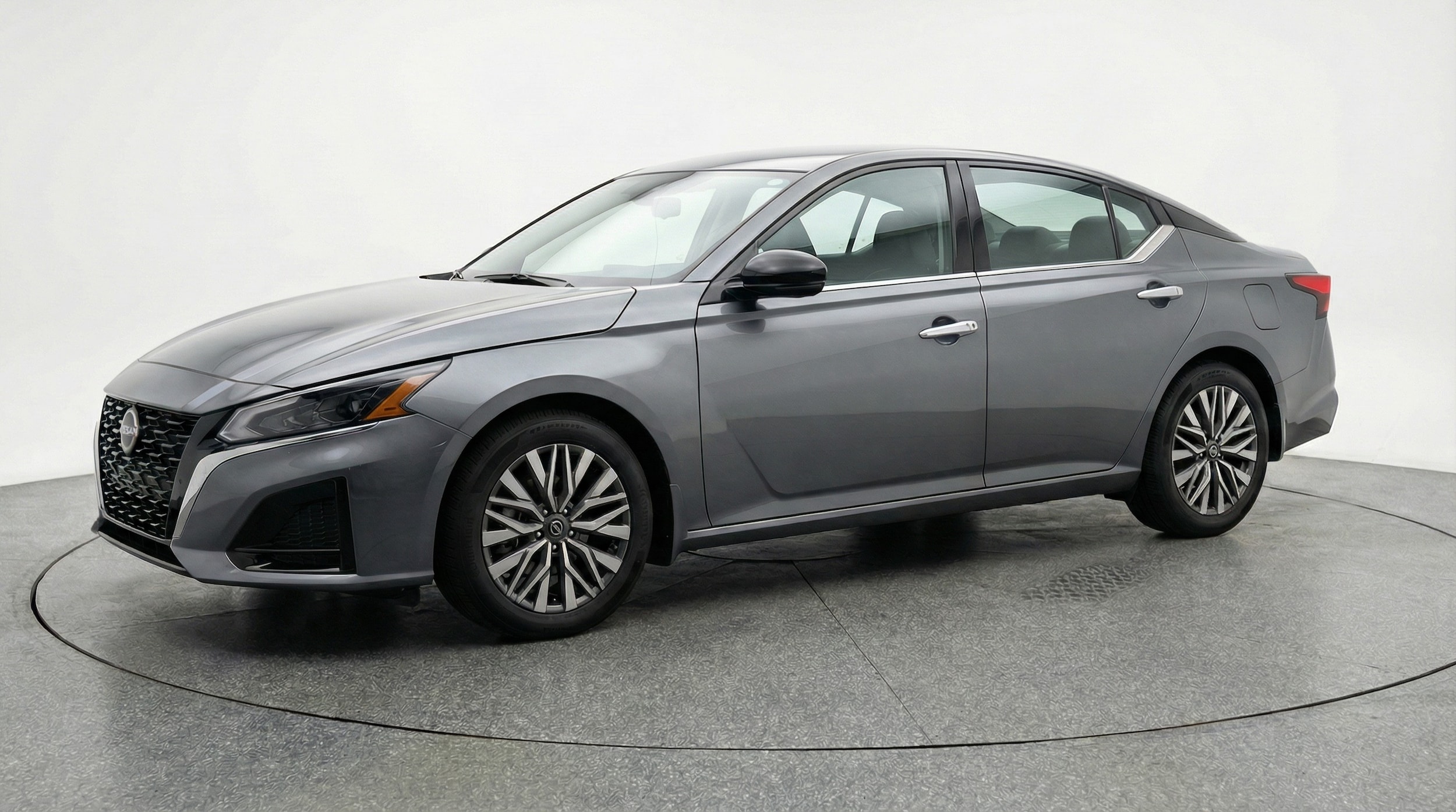 Thumbnail: 2025 Nissan Altima - 3